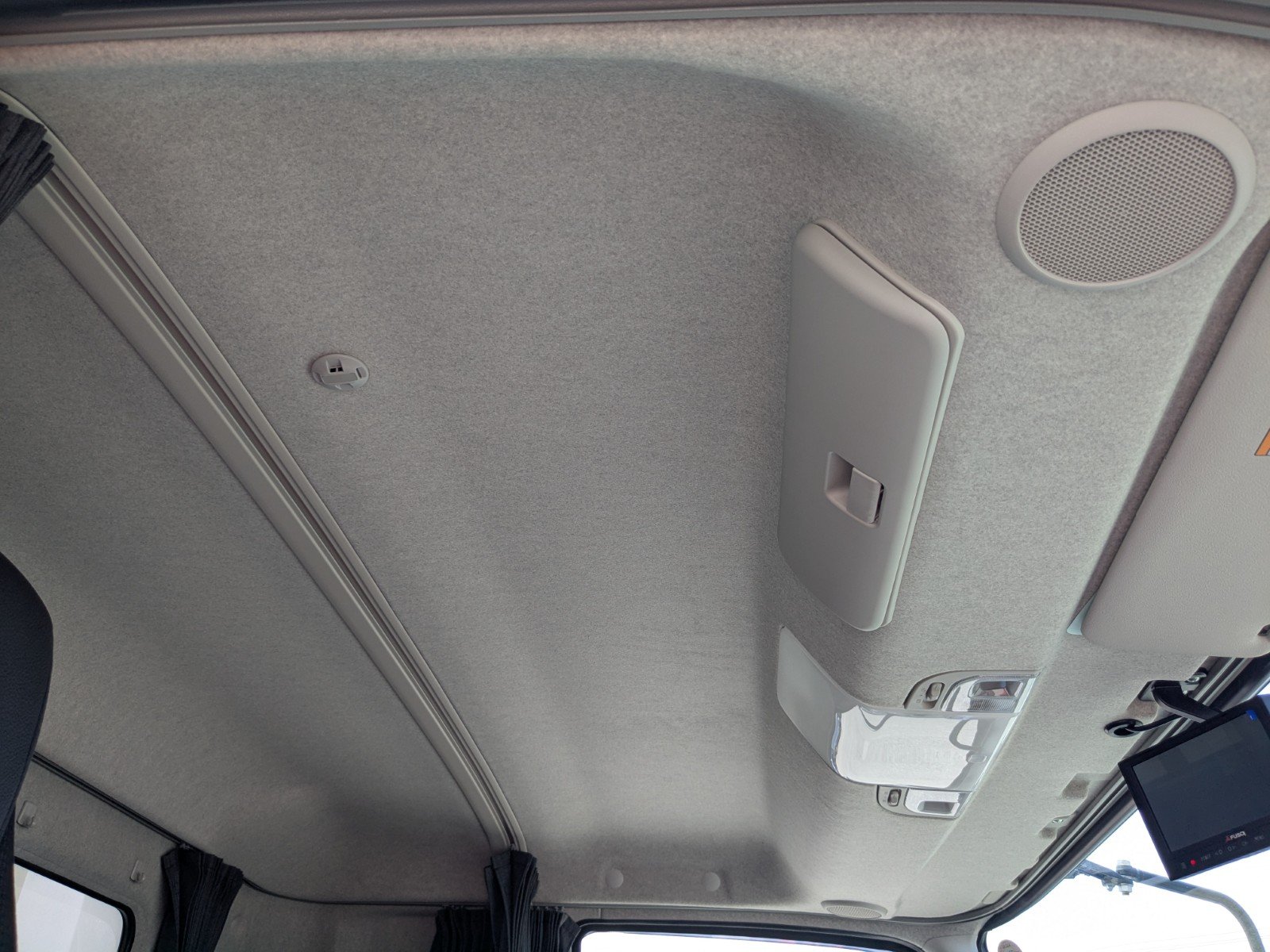 vehicle_image_20260612172512hDs69LbKLb.jpg