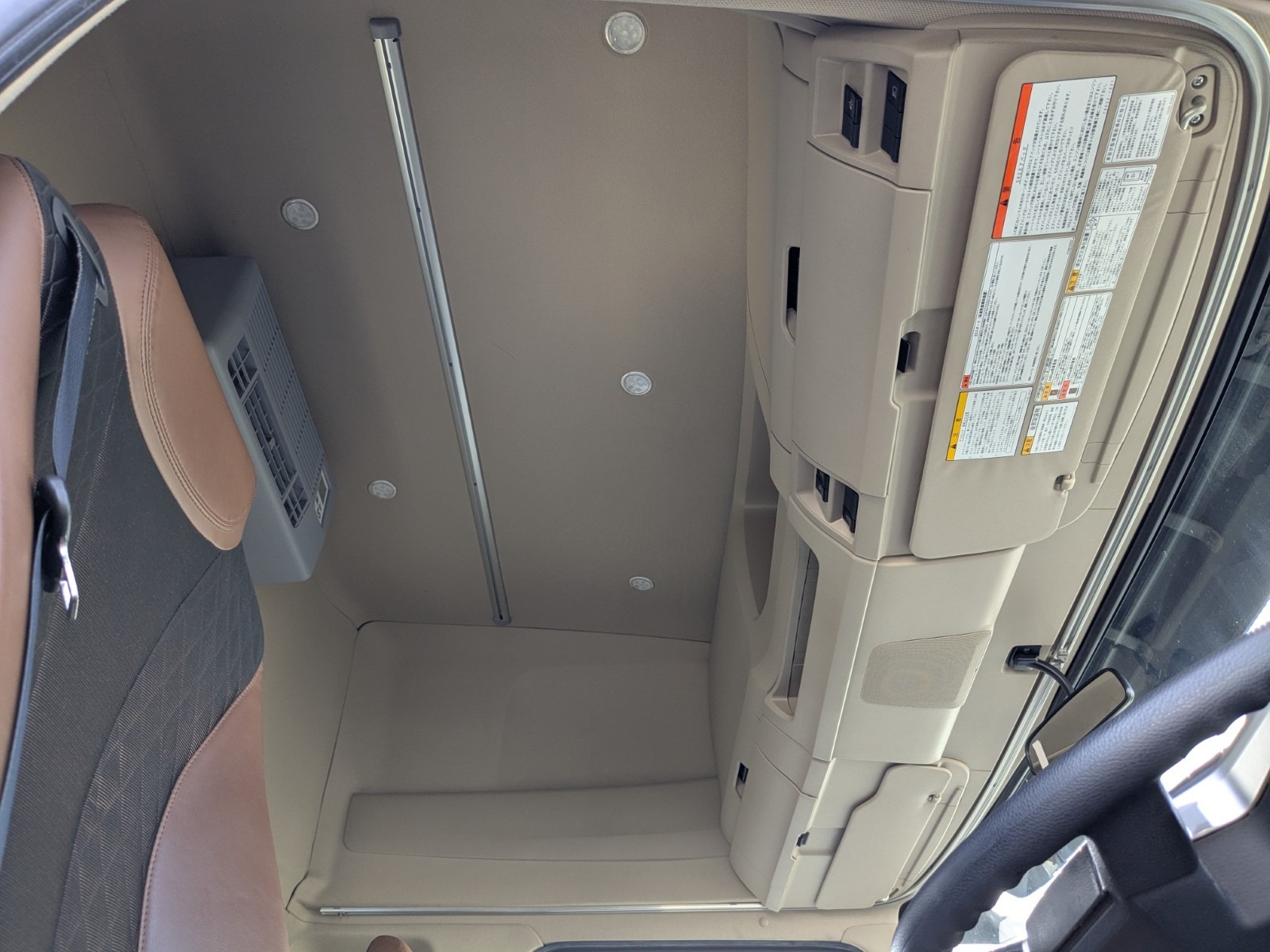 vehicle_image_20251224110408J3mxx1Ma1b.jpg