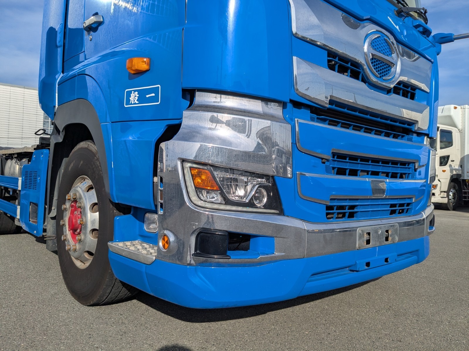 vehicle_image_20251224110408j1gbvk6fWg.jpg