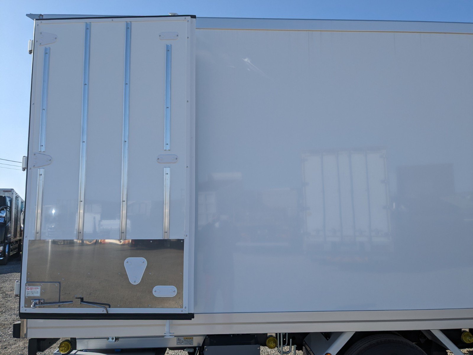 vehicle_image_20260205090948ZWIh9UN56u.jpg