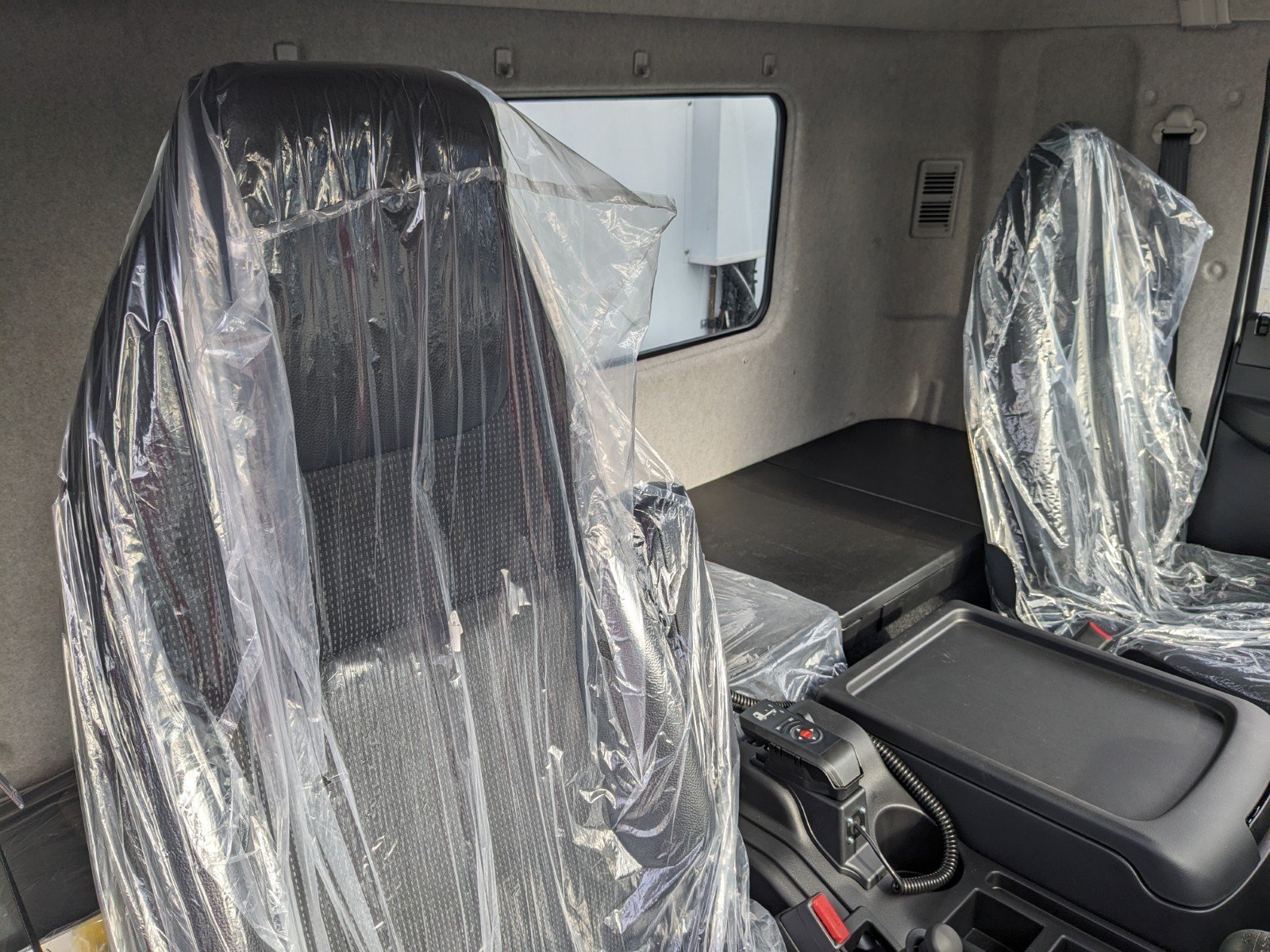 vehicle_image_20260207113555KhugxDOLD5.jpg