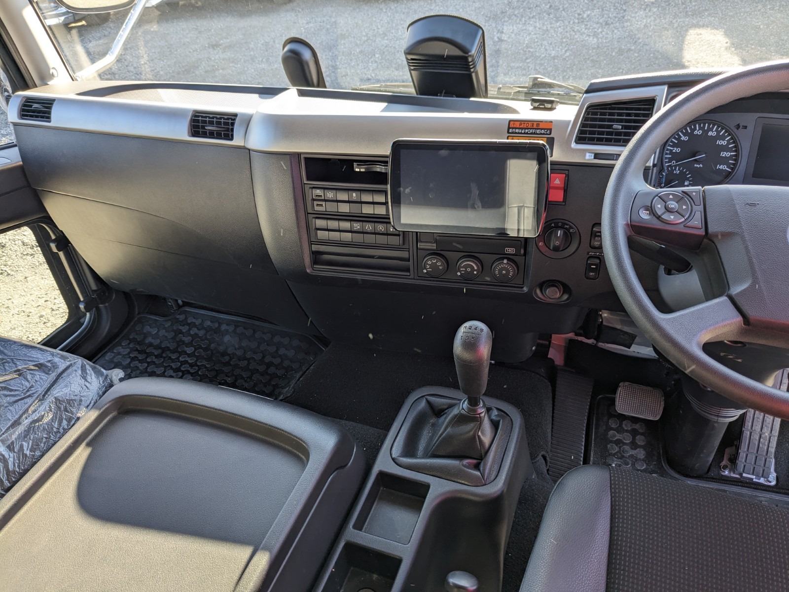vehicle_image_20251222111822v6y8JILrbr.jpg