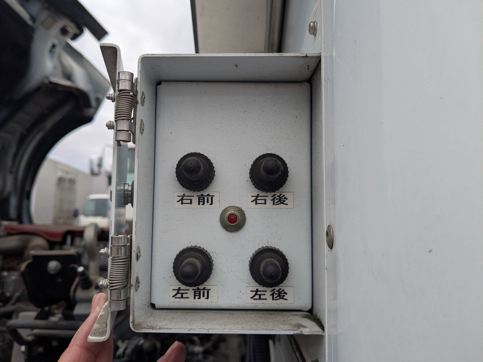 vehicle_image_20260120181730RzFJlXdujT.jpg