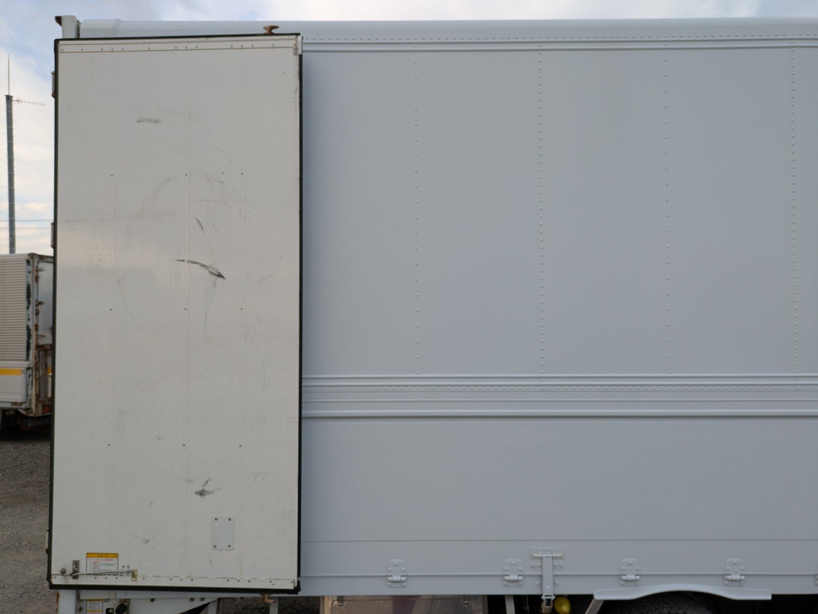 vehicle_image_202601090913422lvMp1tYX7.jpg