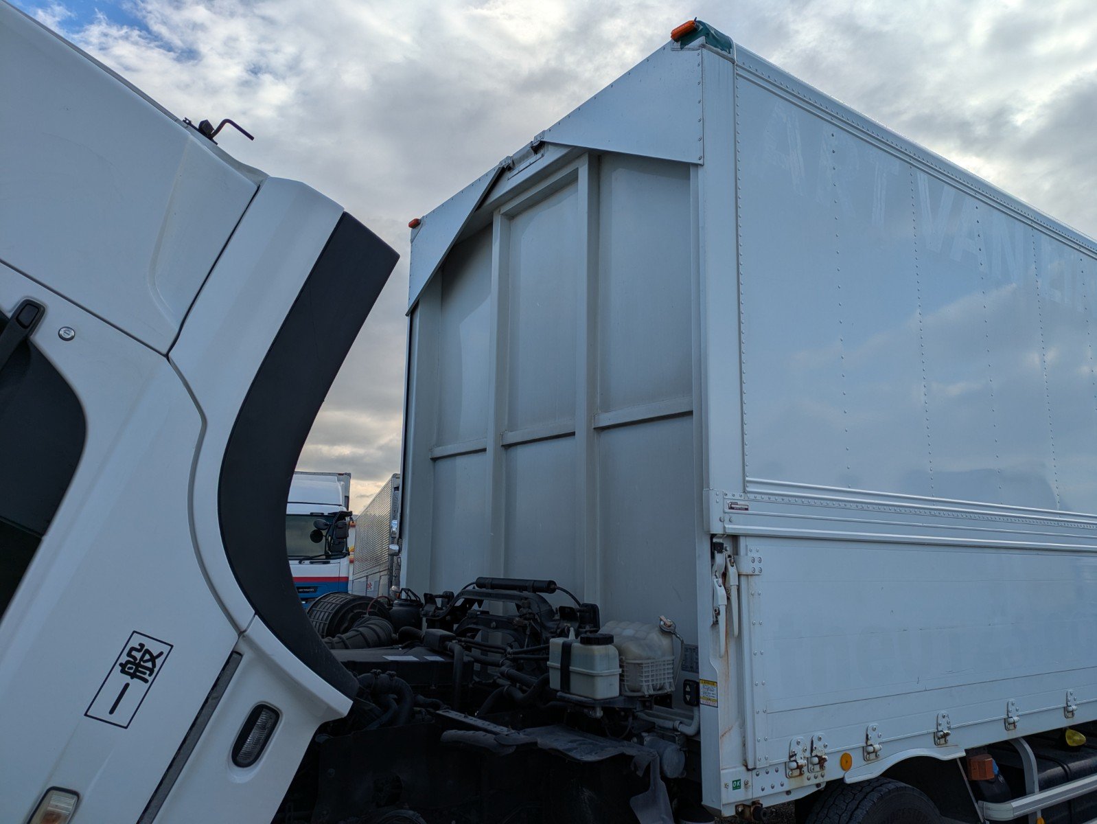 vehicle_image_202601090913425lhO661bfH.jpg