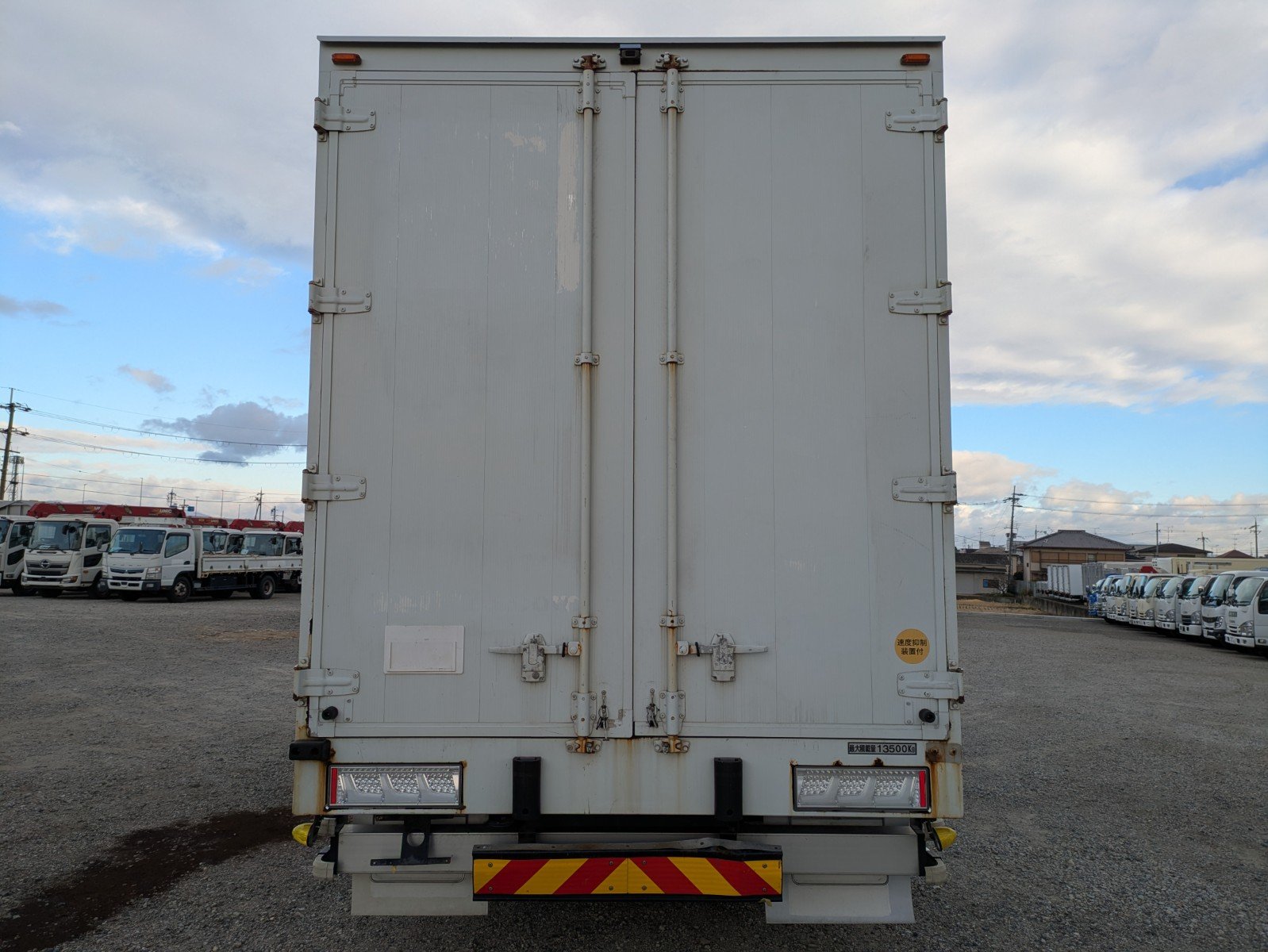 vehicle_image_20260109091342YYiPCpzHCk.jpg
