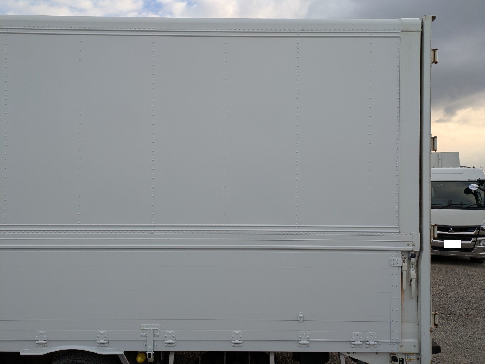 vehicle_image_20260109091342wleOZsm3dM.jpg