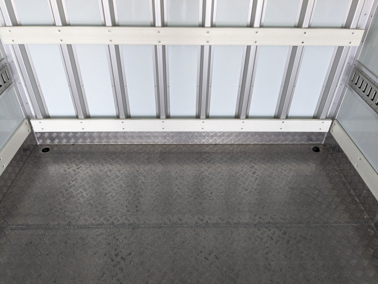 vehicle_image_20260130184856PJ6XLlXTPM.jpg