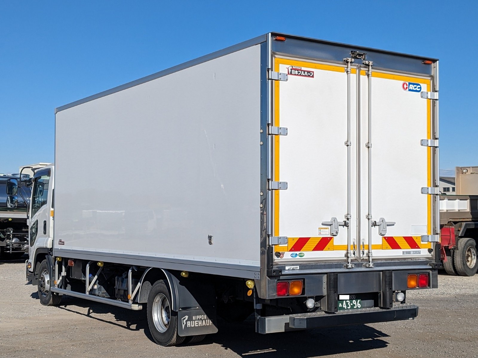 vehicle_image_20260130184856PrWnIx0zwy.jpg