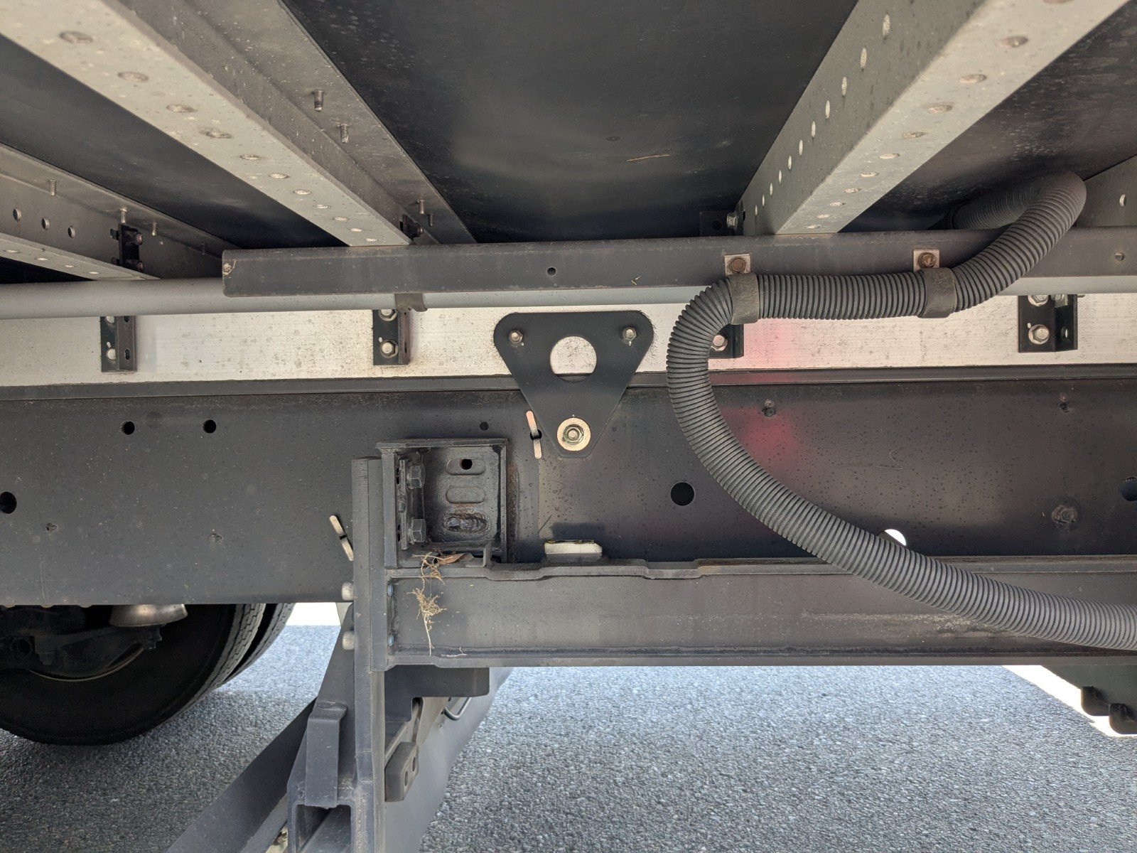 vehicle_image_20260601101348VR6ka6NFrf.jpg