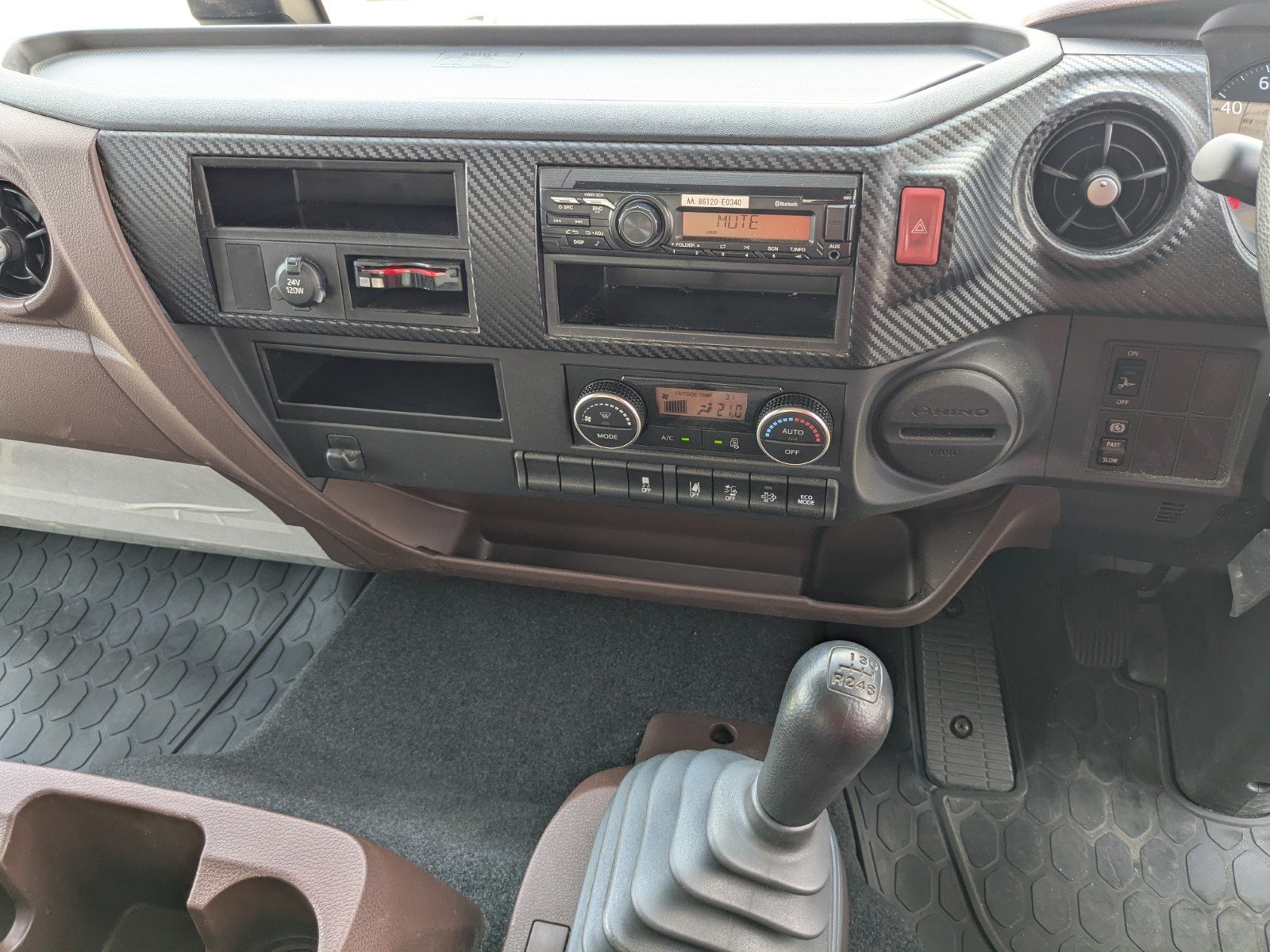 vehicle_image_20260601101348vsMgNYVRxn.jpg