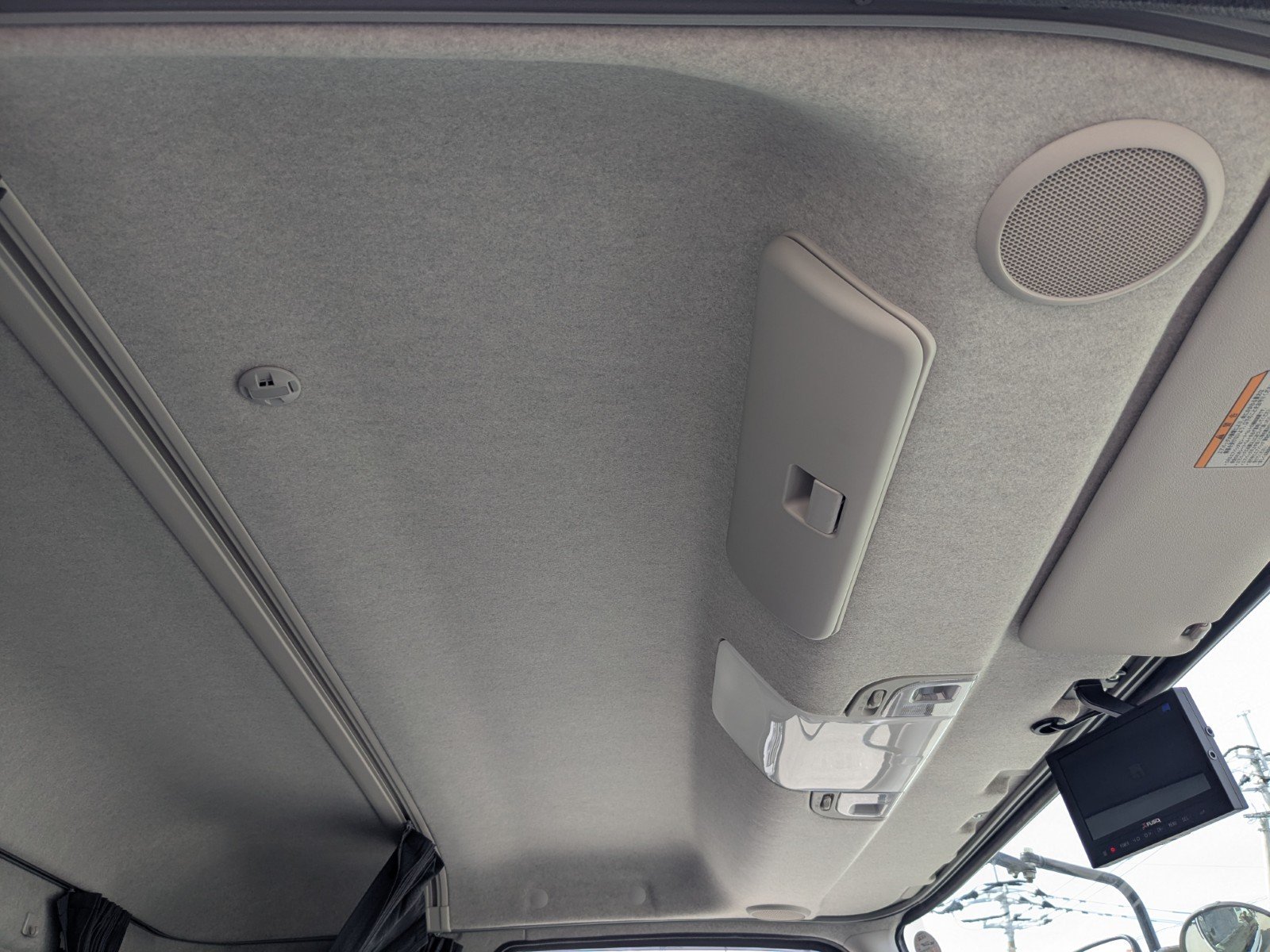 vehicle_image_20260423183612bnT1SjaSb6.jpg