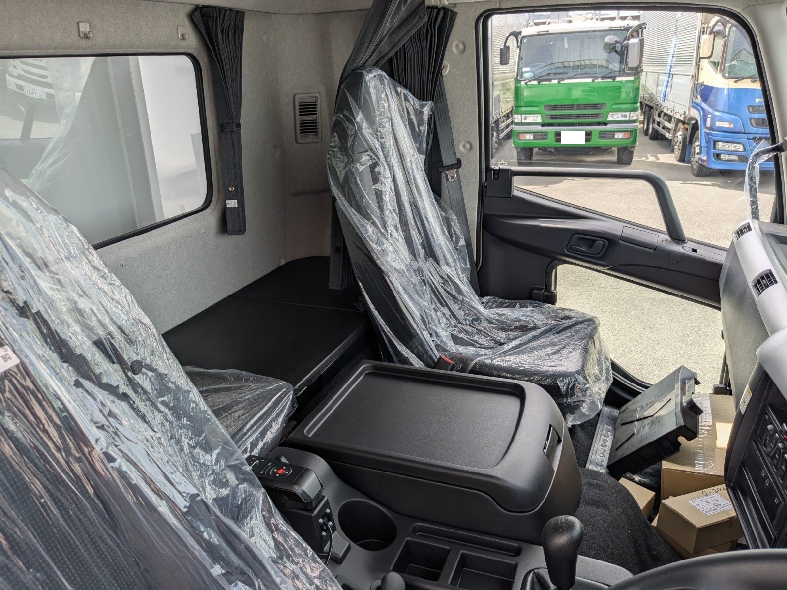 vehicle_image_20260423183612fnnbdkiWQs.jpg