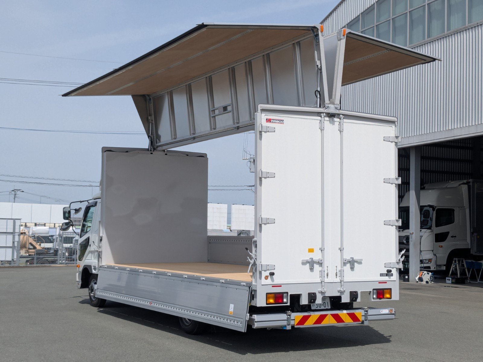vehicle_image_20260423183612zZQiNvDNcr.jpg