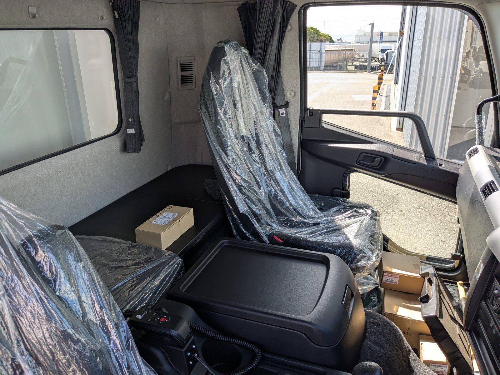 vehicle_image_20260422135635W5jBLPRVAd.jpg