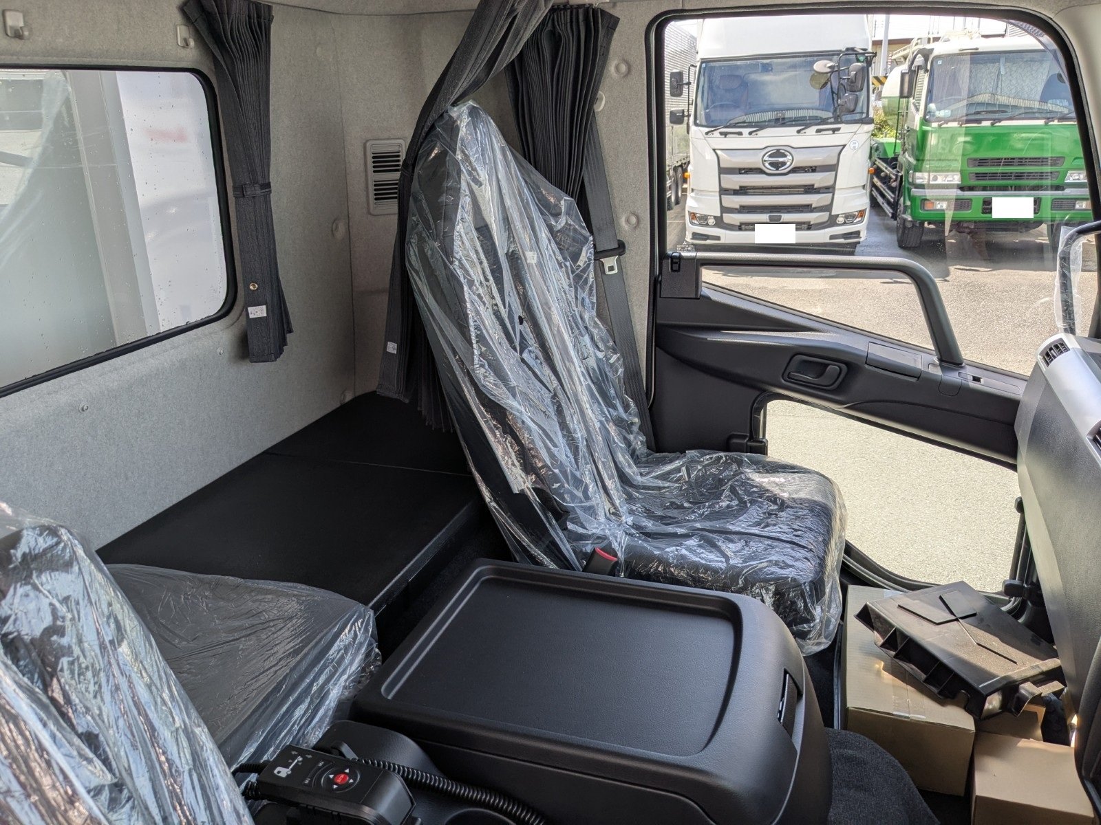 vehicle_image_20260422134551LP0iqZ9yGu.jpg