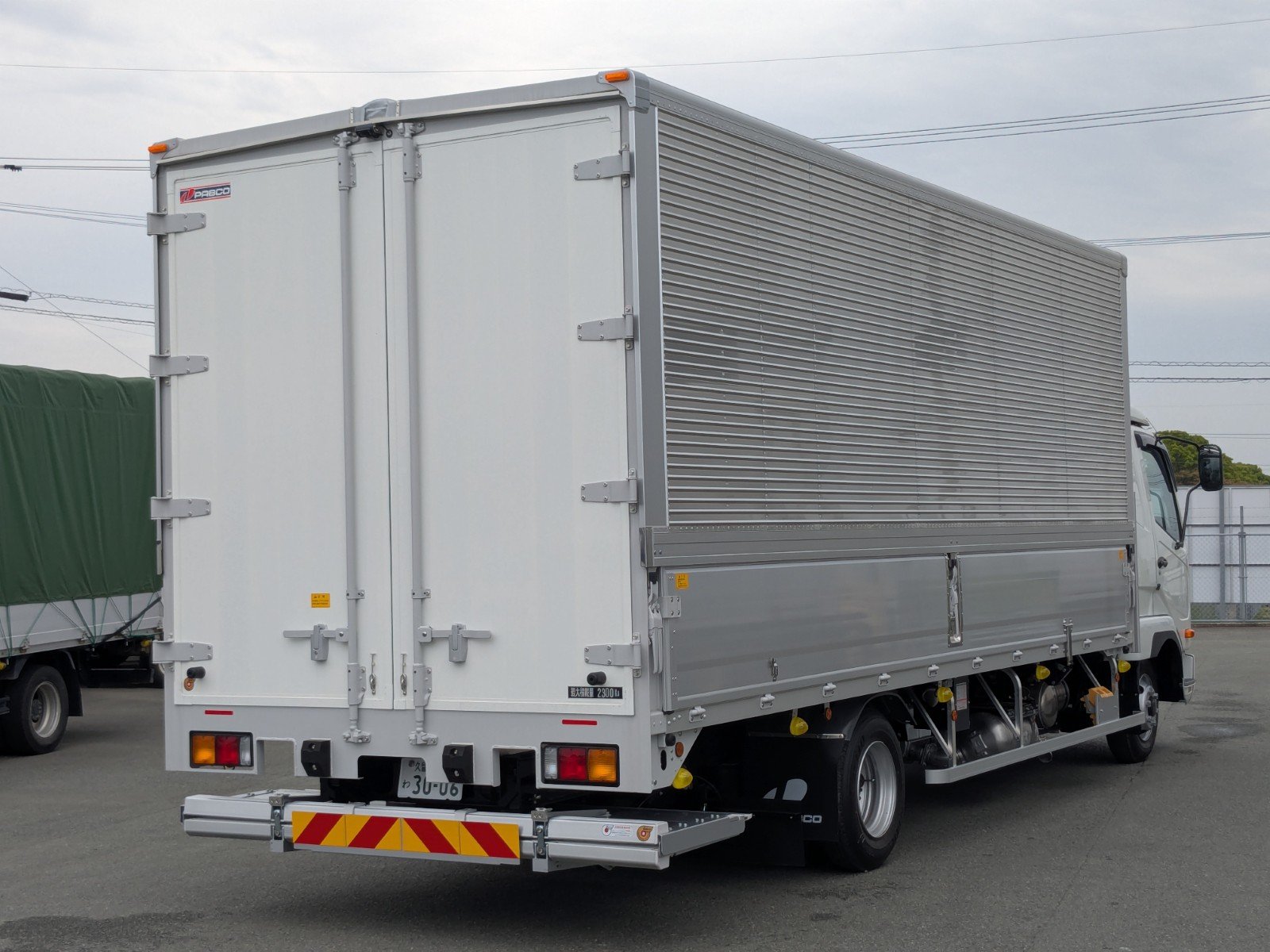 vehicle_image_20260422134551mX6xMkPfiX.jpg