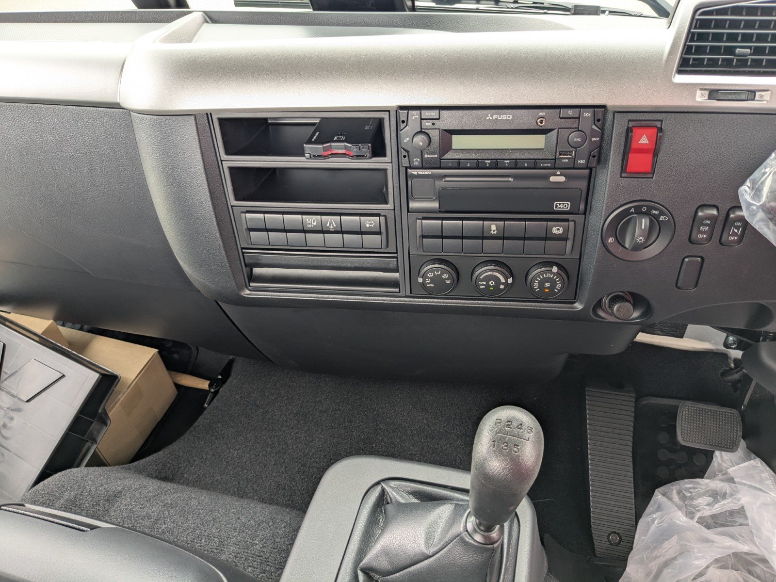 vehicle_image_20260606152121eO5Oae0M7R.jpg