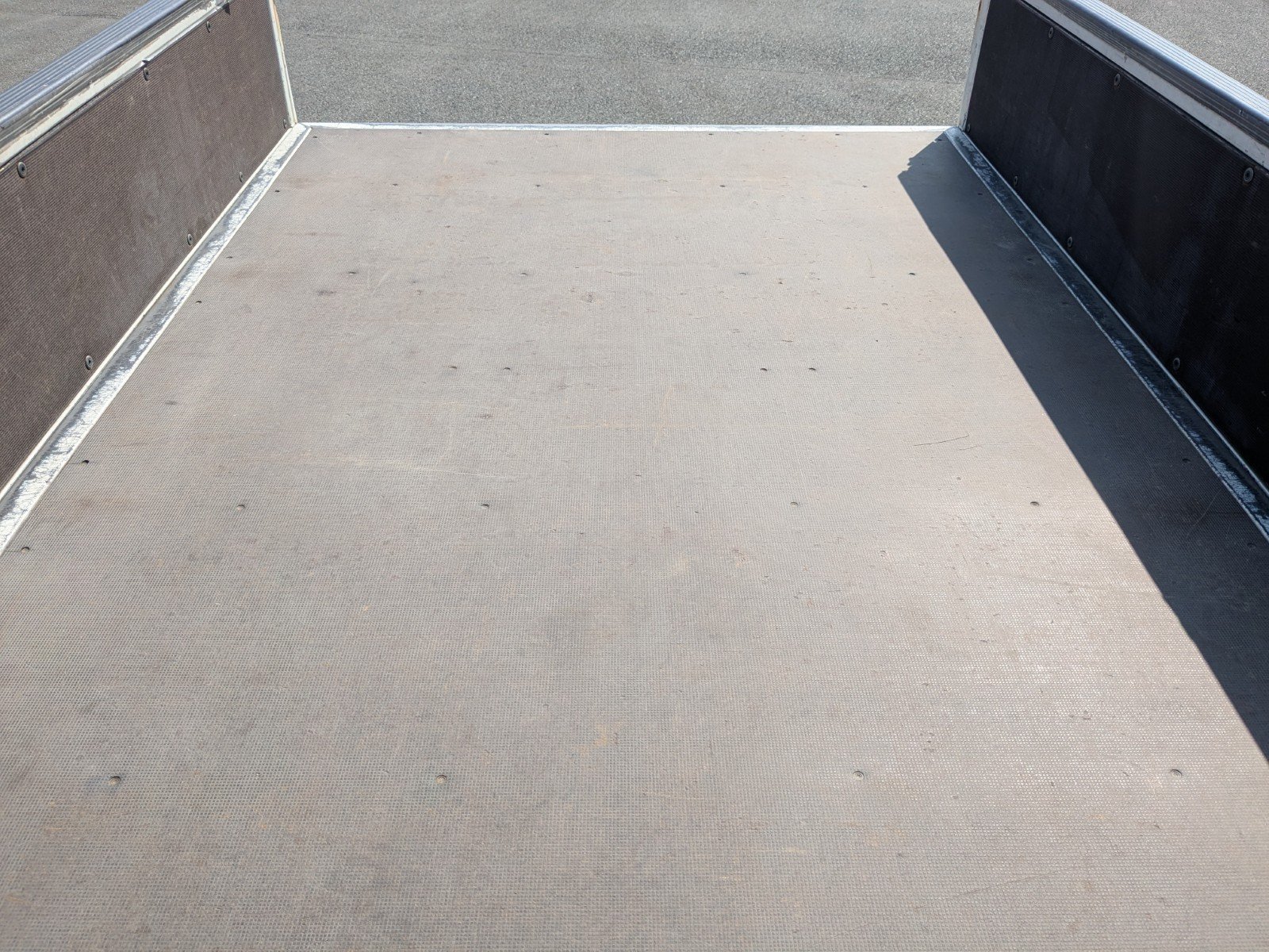 vehicle_image_20260216082552ht9e0MWNmM.jpg