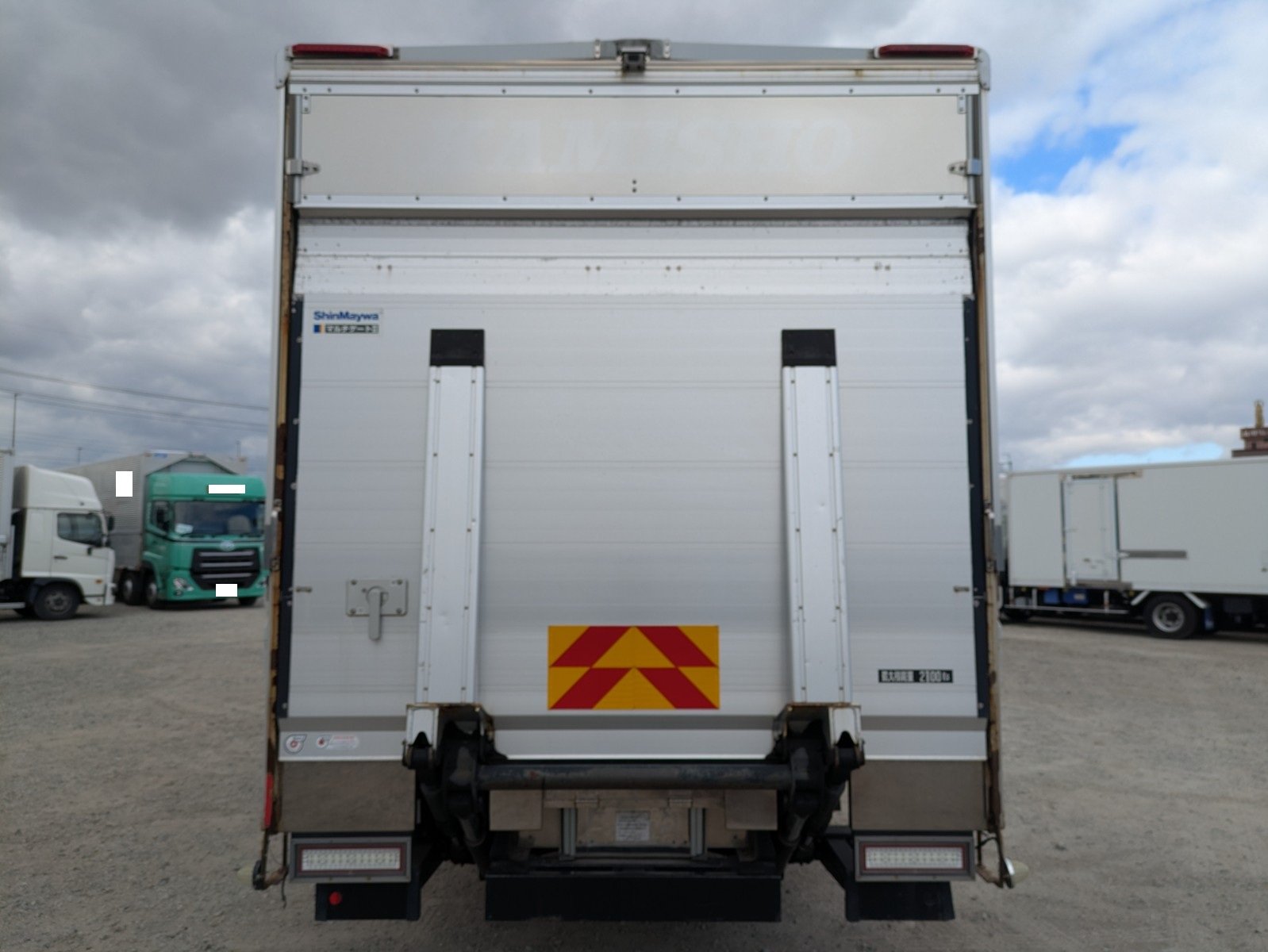 vehicle_image_202602041754251j0oOseb2K.jpg