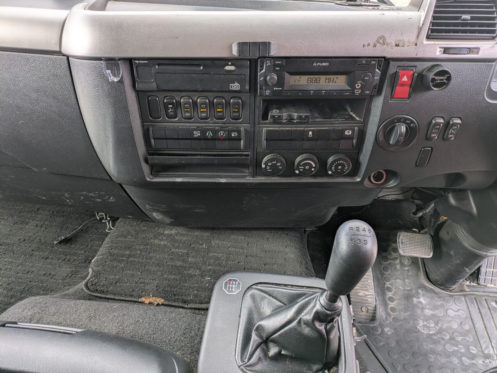 vehicle_image_20260204175425pCnXf1cb56.jpg