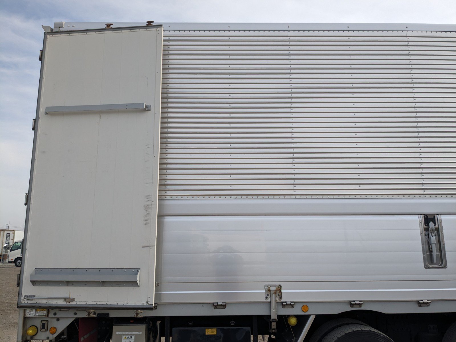 vehicle_image_202602121000337NPPYtDGCi.jpg
