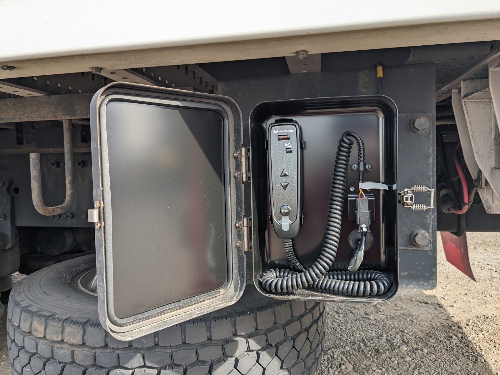vehicle_image_20260212100033FxVo8voO79.jpg
