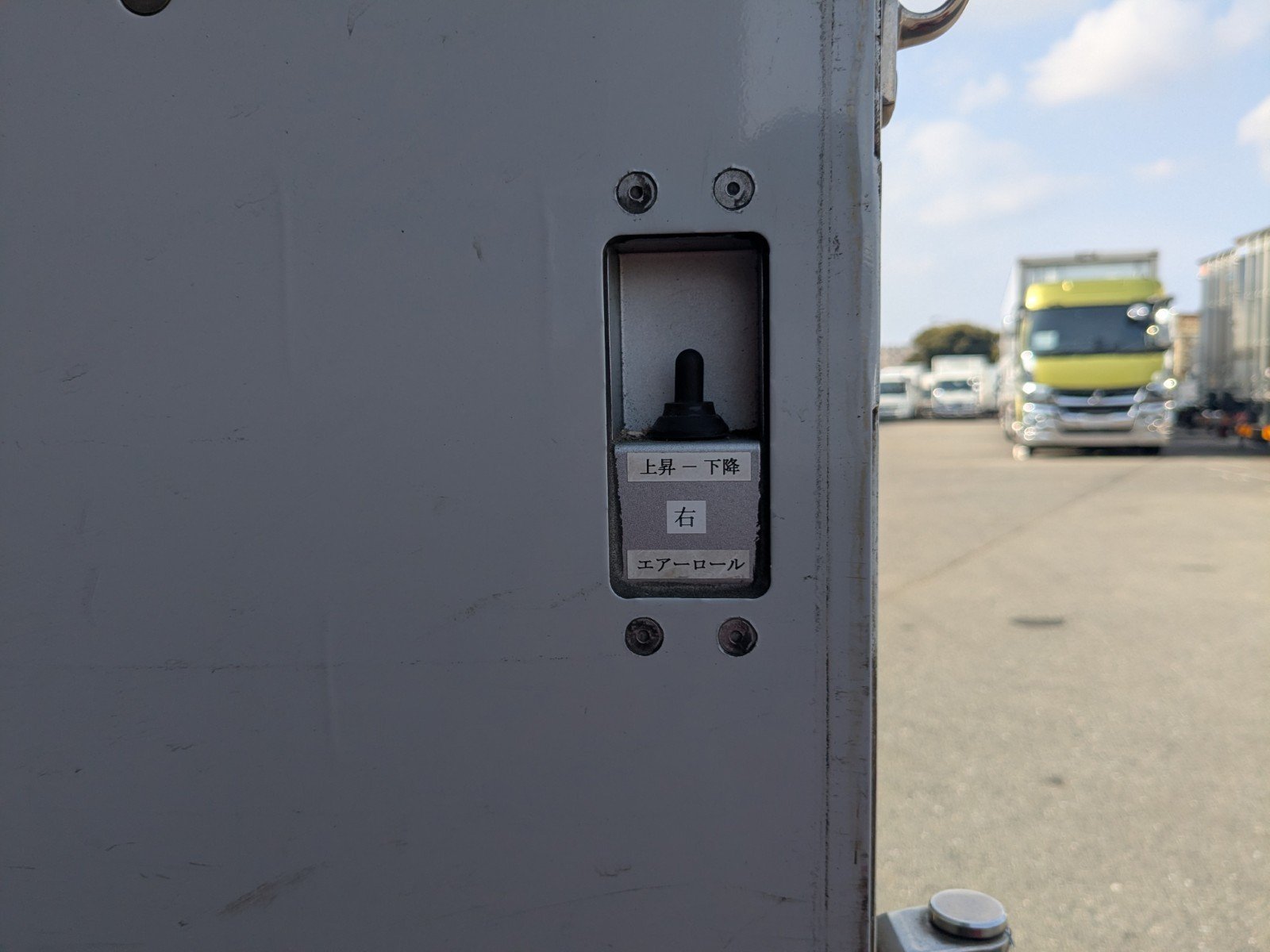 vehicle_image_20260120183943Qy854fGshf.jpg