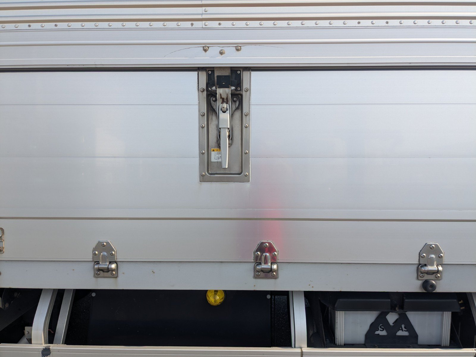 vehicle_image_20260120183943kJM6RdTQCE.jpg