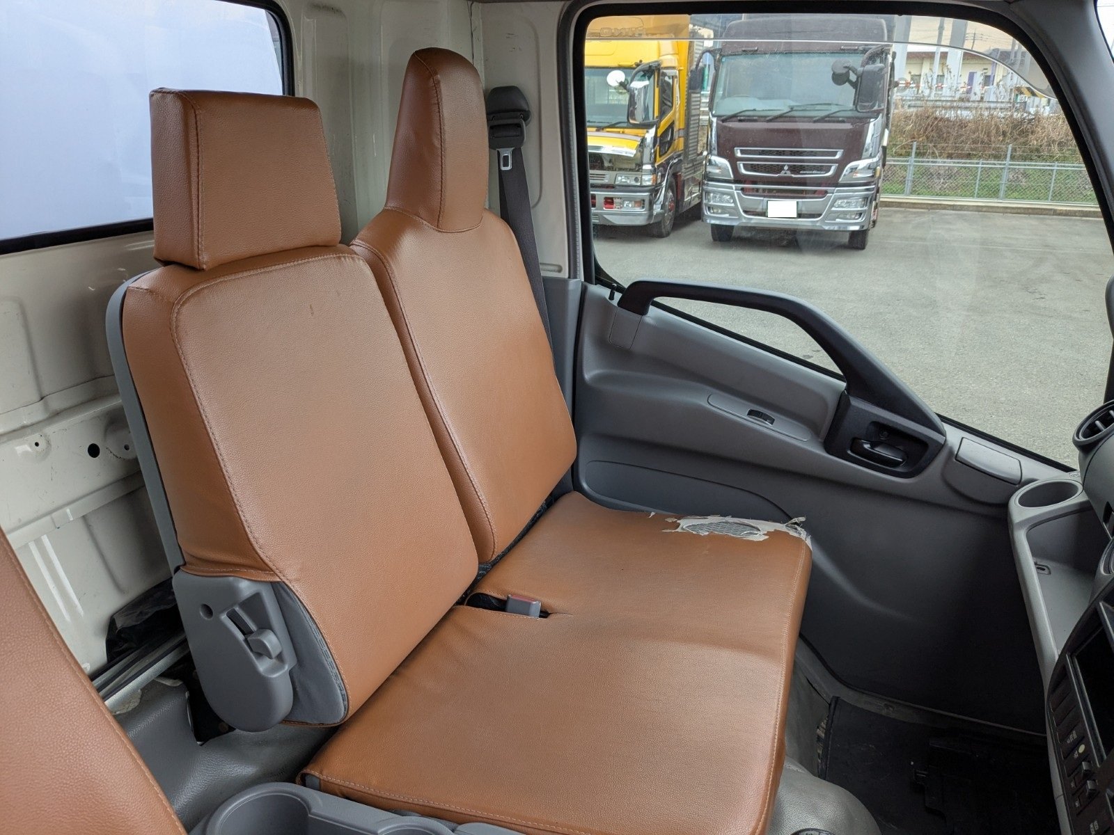 vehicle_image_202601261827093HzCvt8ueO.jpg