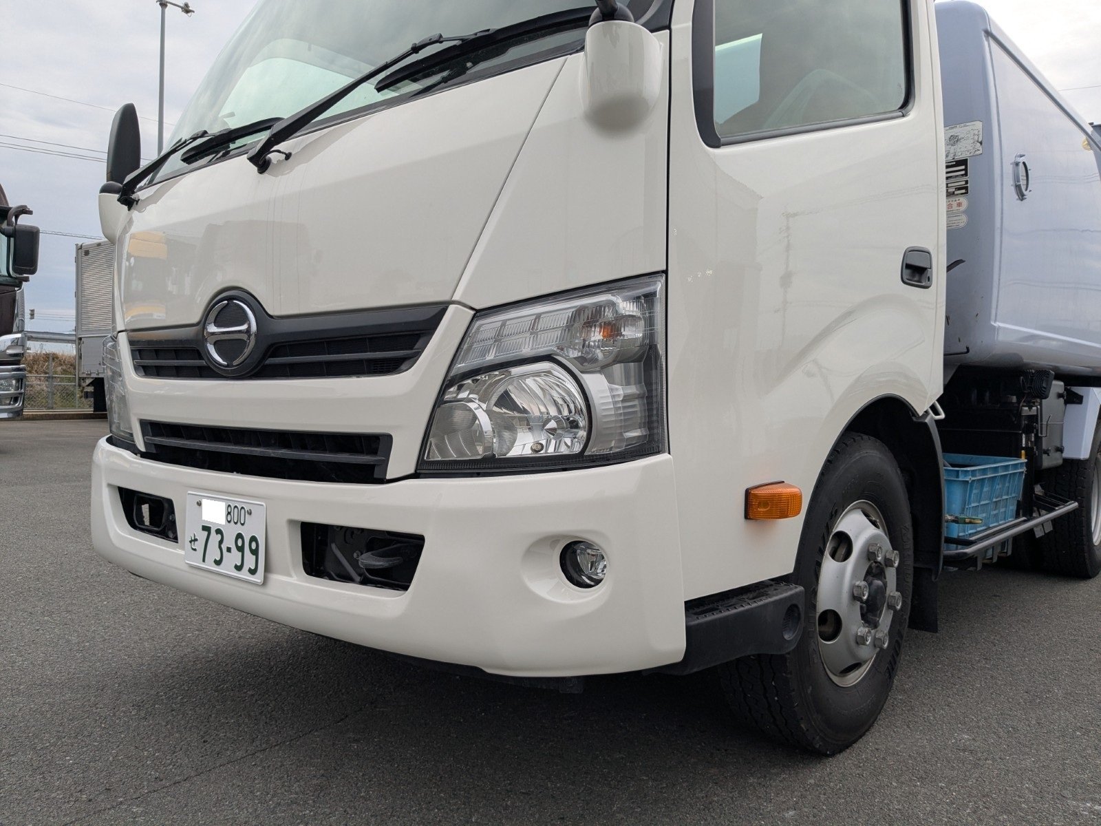vehicle_image_20260126182709xZMeE9HZ81.jpg