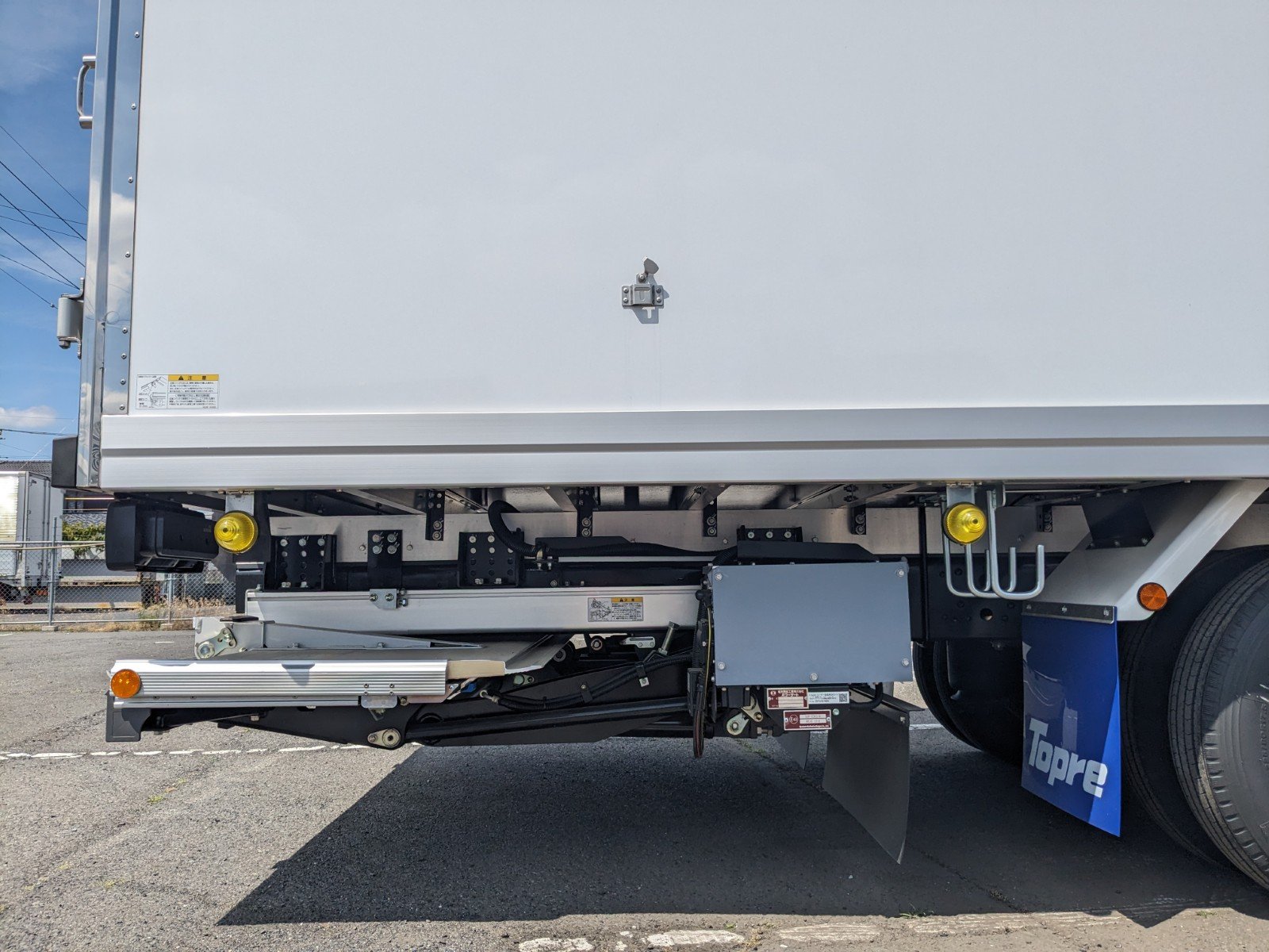 vehicle_image_20260612111407RTOAgHlUyw.jpg