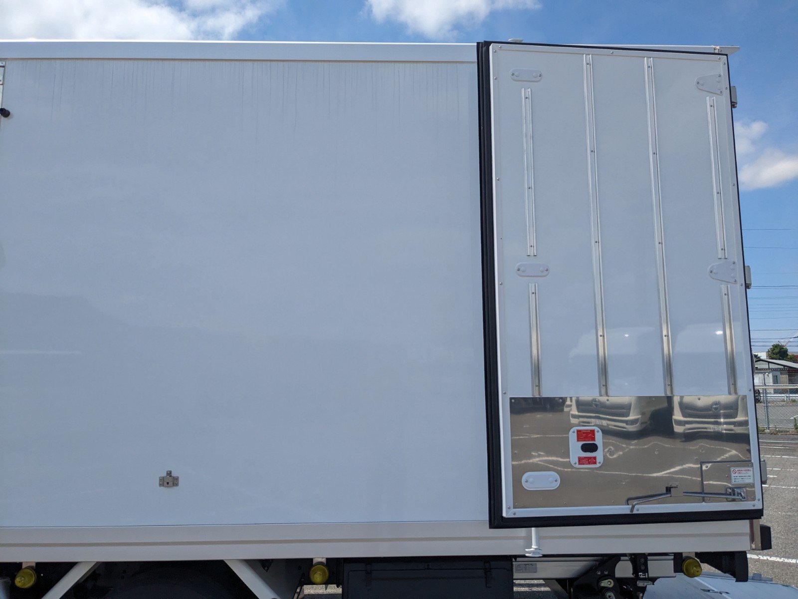 vehicle_image_20260612111407WLpEYipFqk.jpg