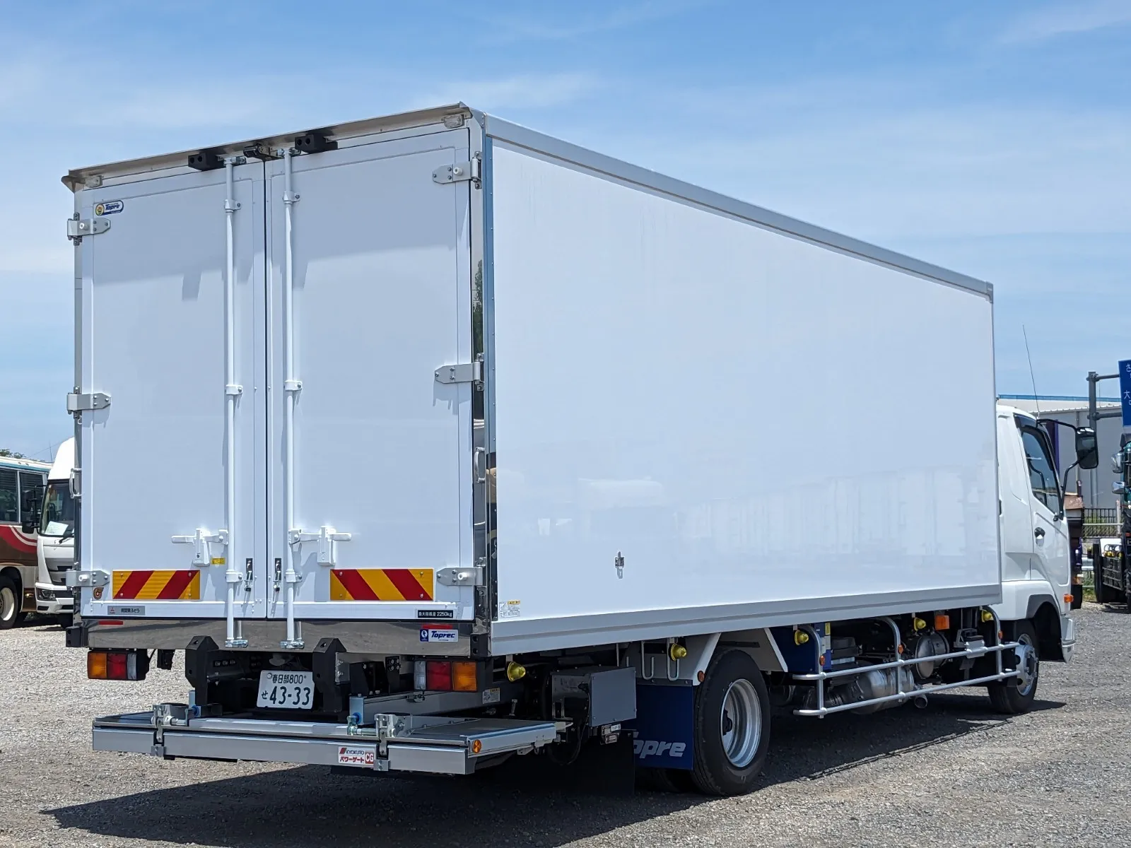 vehicle_image_20260619105436FZLetWG2j7.webp