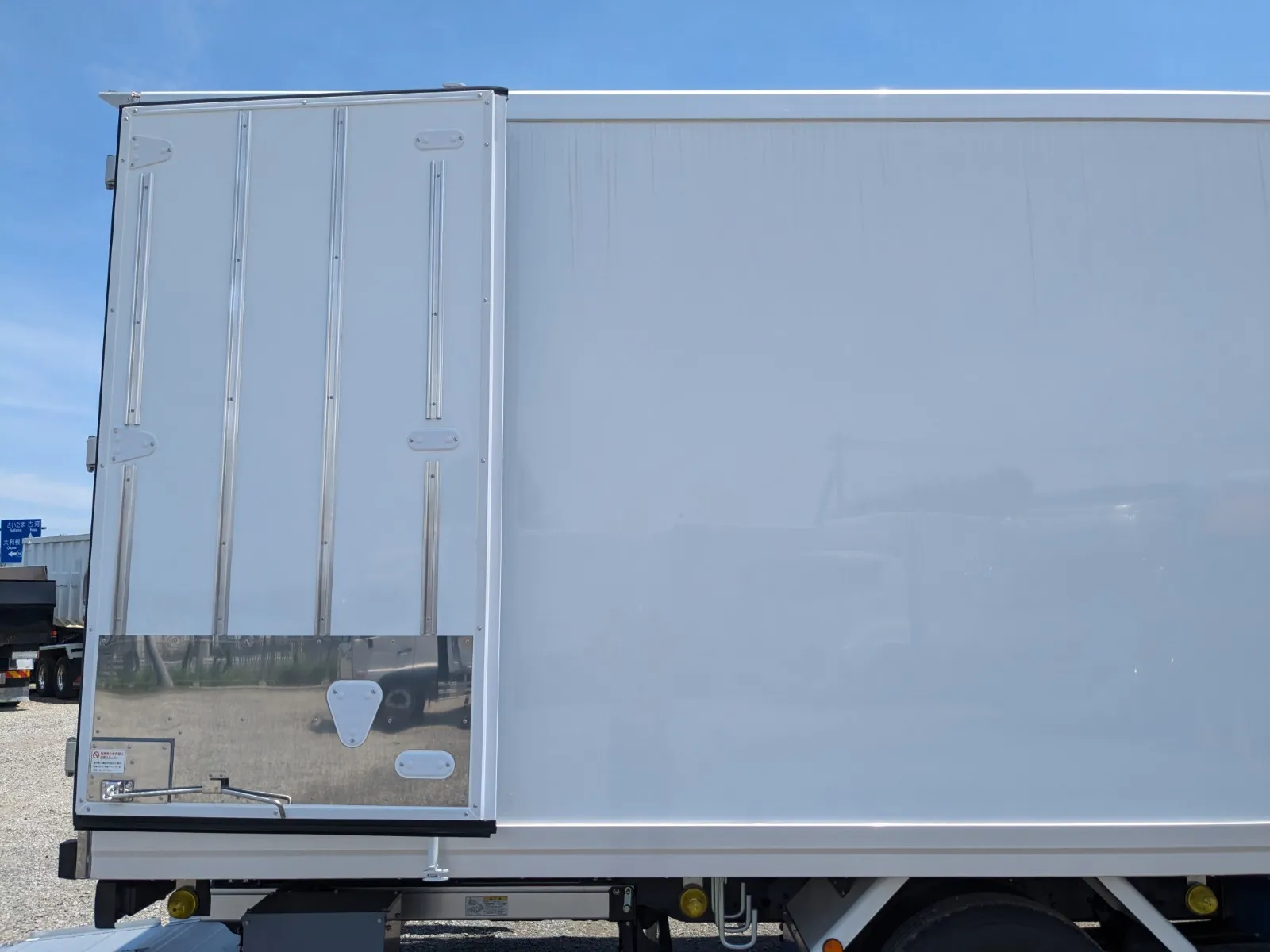vehicle_image_20260619105436aX1HtiXUaa.webp
