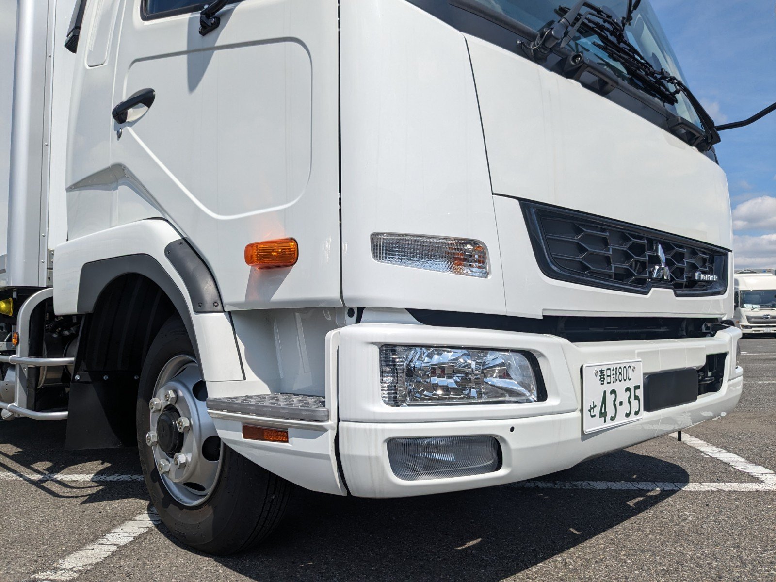 vehicle_image_20260612103408Lt2QMqaViX.jpg