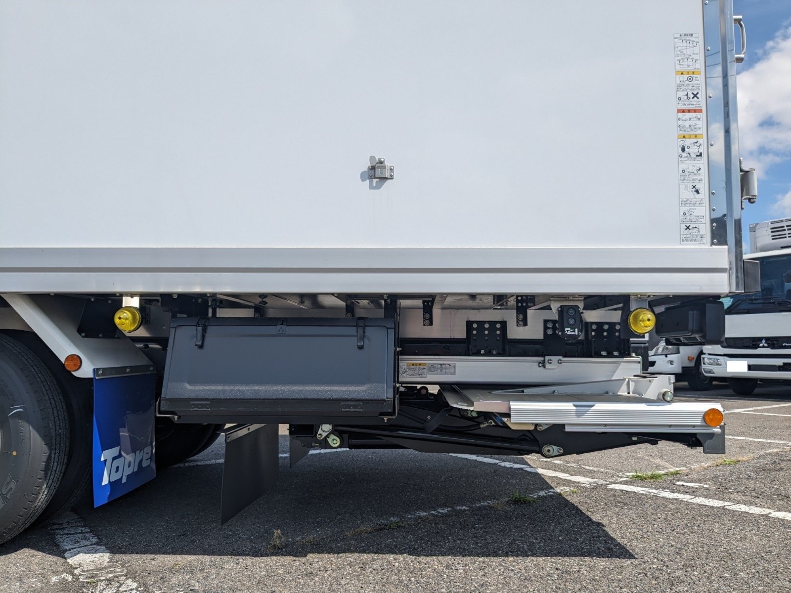 vehicle_image_20260612103025M9djz9zEc5.jpg