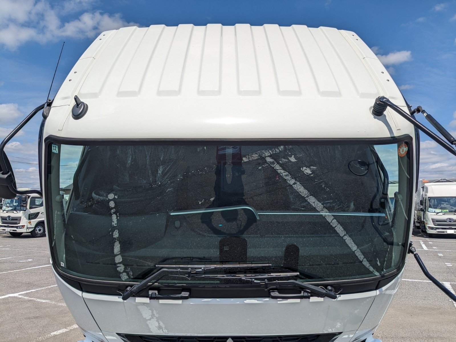 vehicle_image_20260612103025UEh8Mw2eQz.jpg