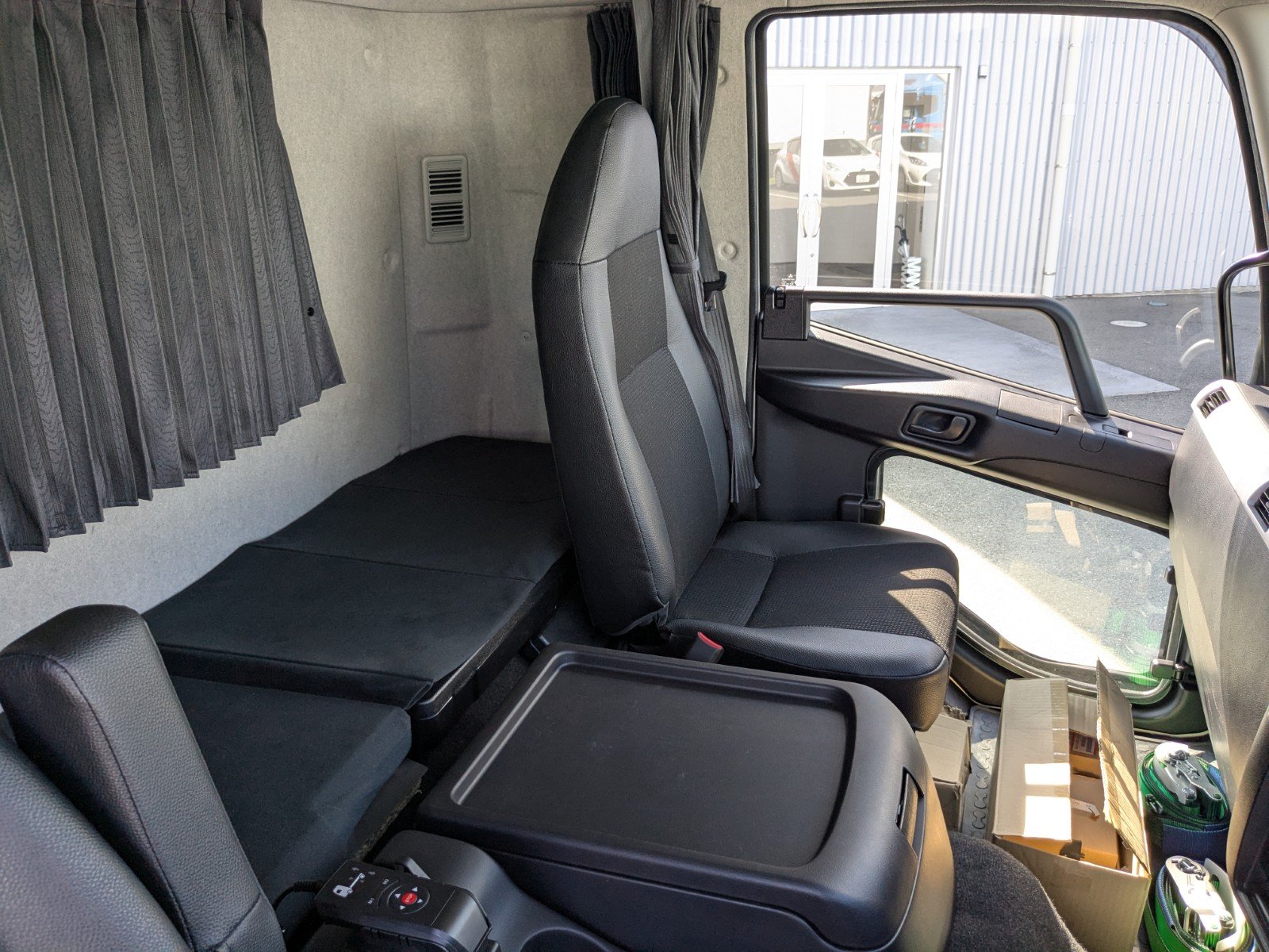 vehicle_image_20260612162003AuLSmoebI6.jpg