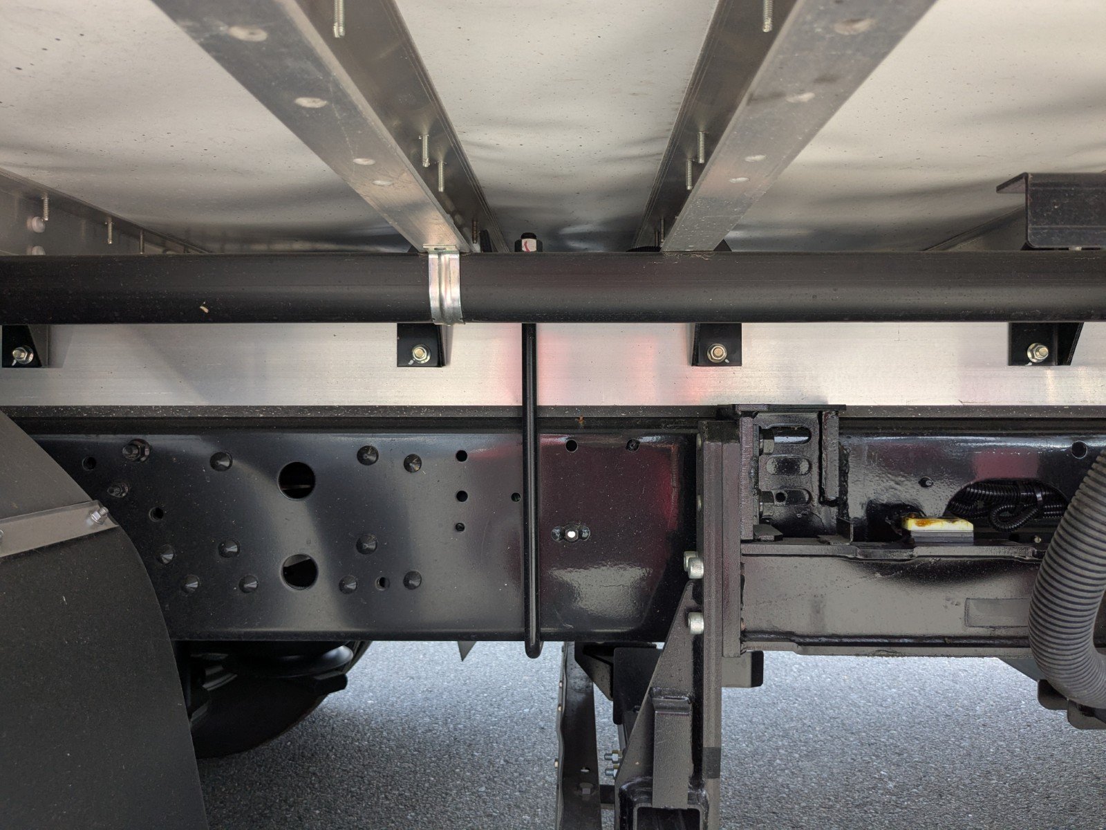 vehicle_image_20260612163319PGZL2nYebb.jpg