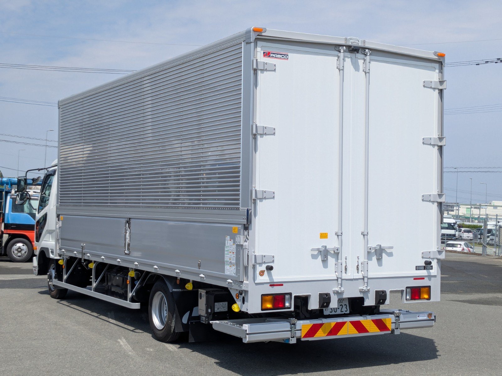 vehicle_image_20260612163319cYsN6BHXu0.jpg
