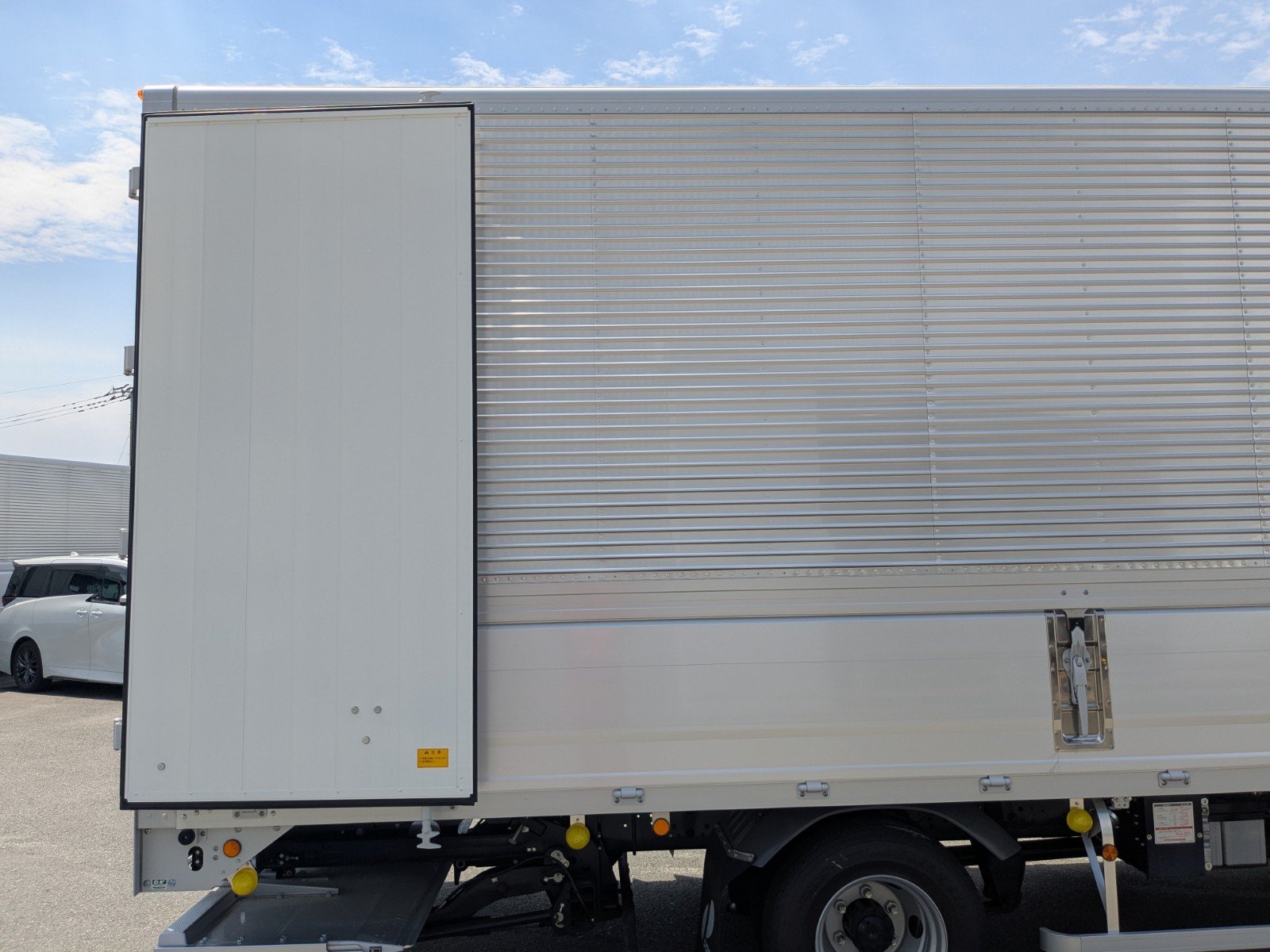 vehicle_image_20260612163319rr0p4BgvUo.jpg