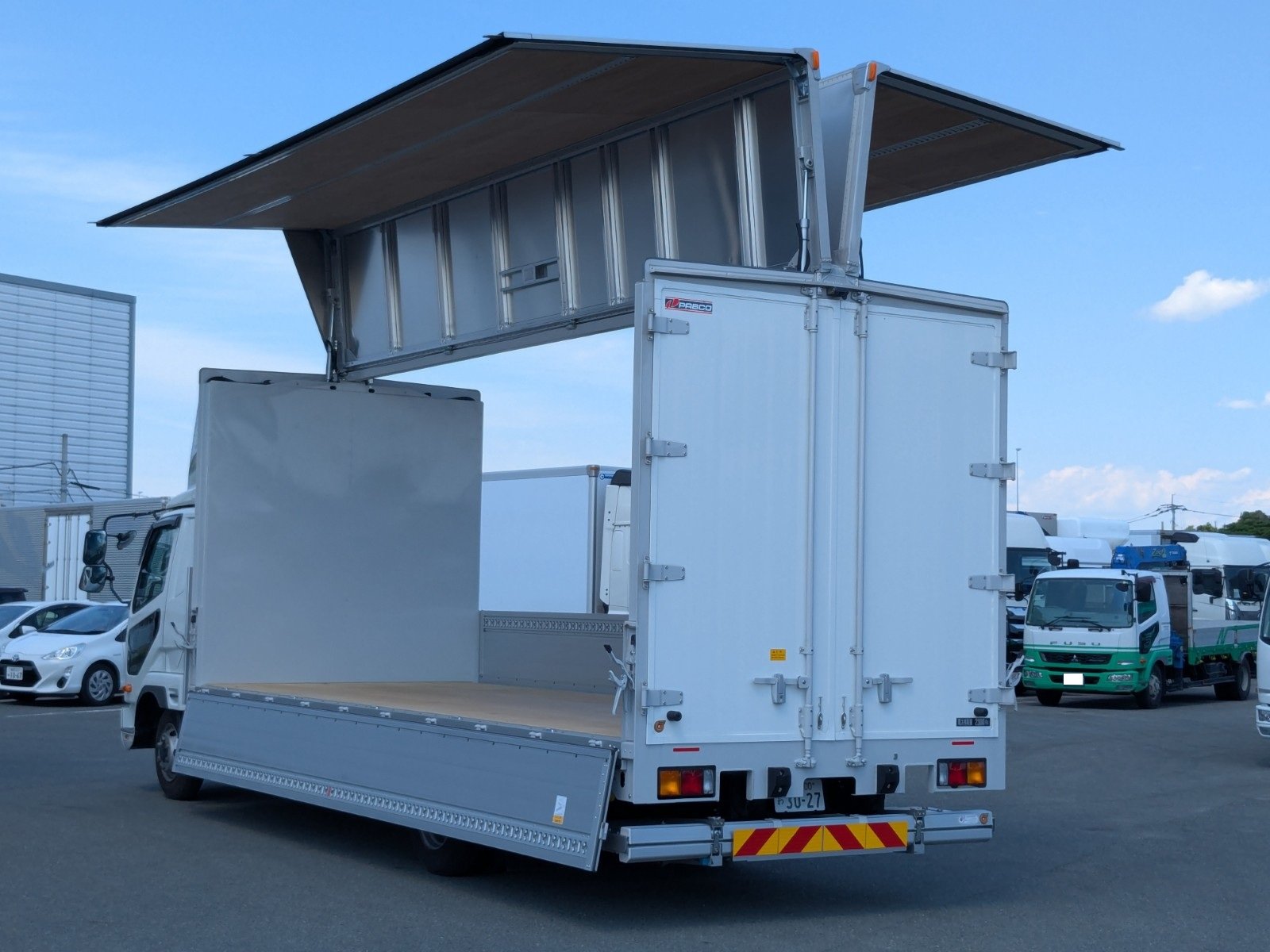 vehicle_image_20260612165301Qau1SDAUFz.jpg
