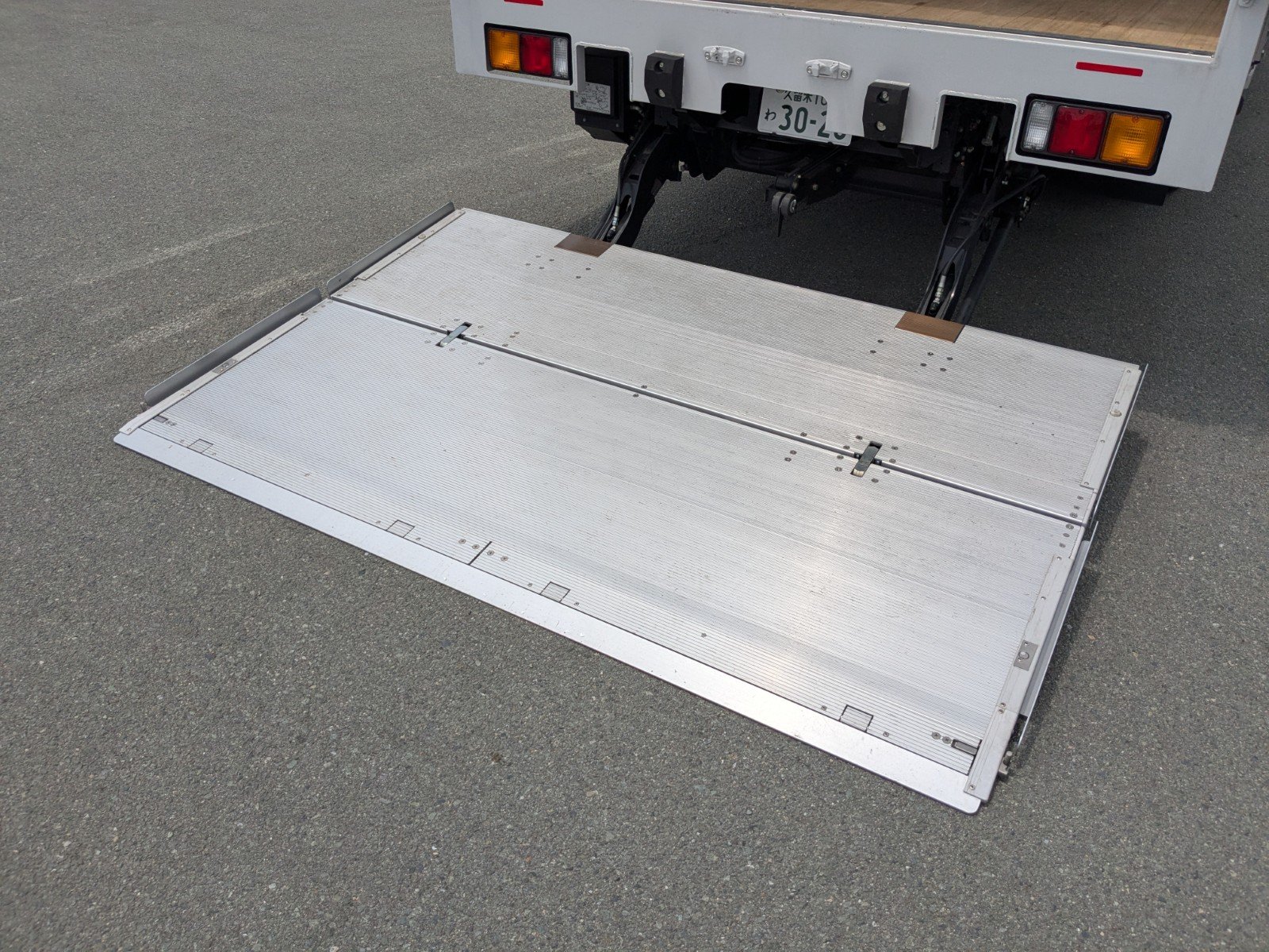 vehicle_image_20260612170526WQ03hx8Xky.jpg