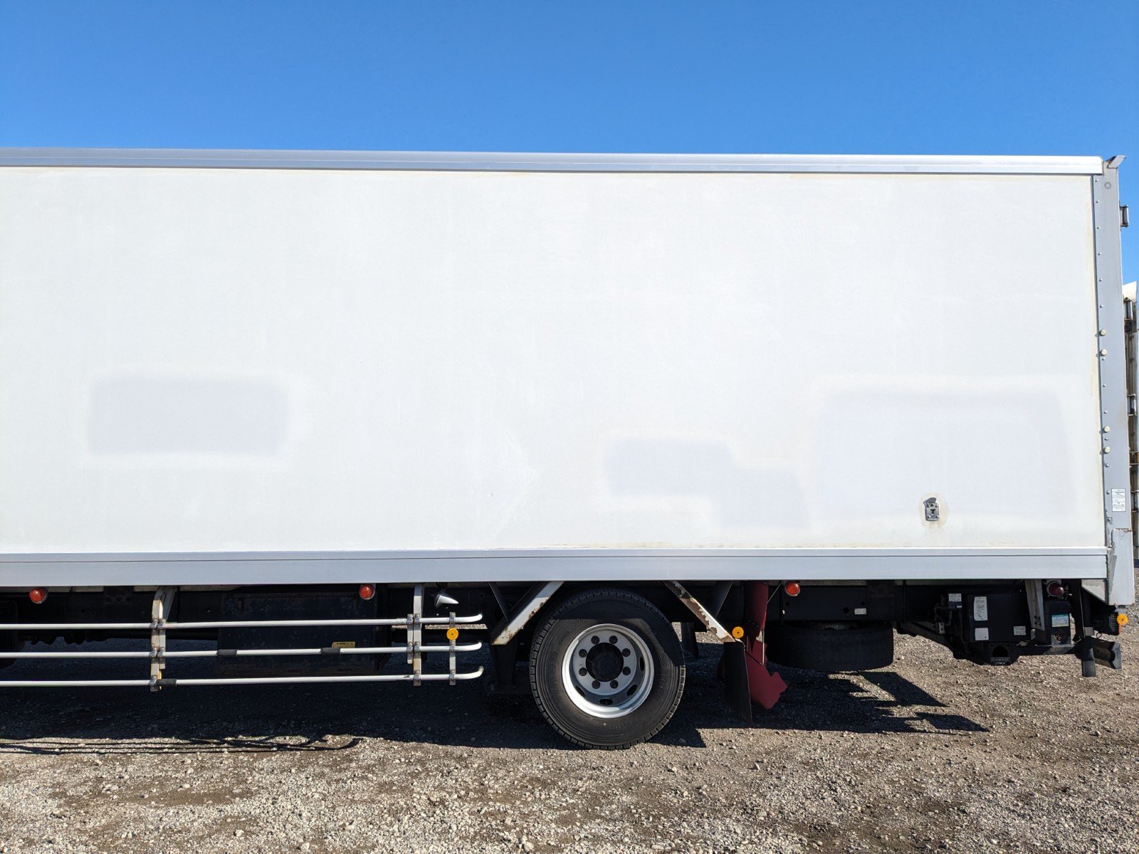 vehicle_image_20260213091236JnmONuAA3u.jpg