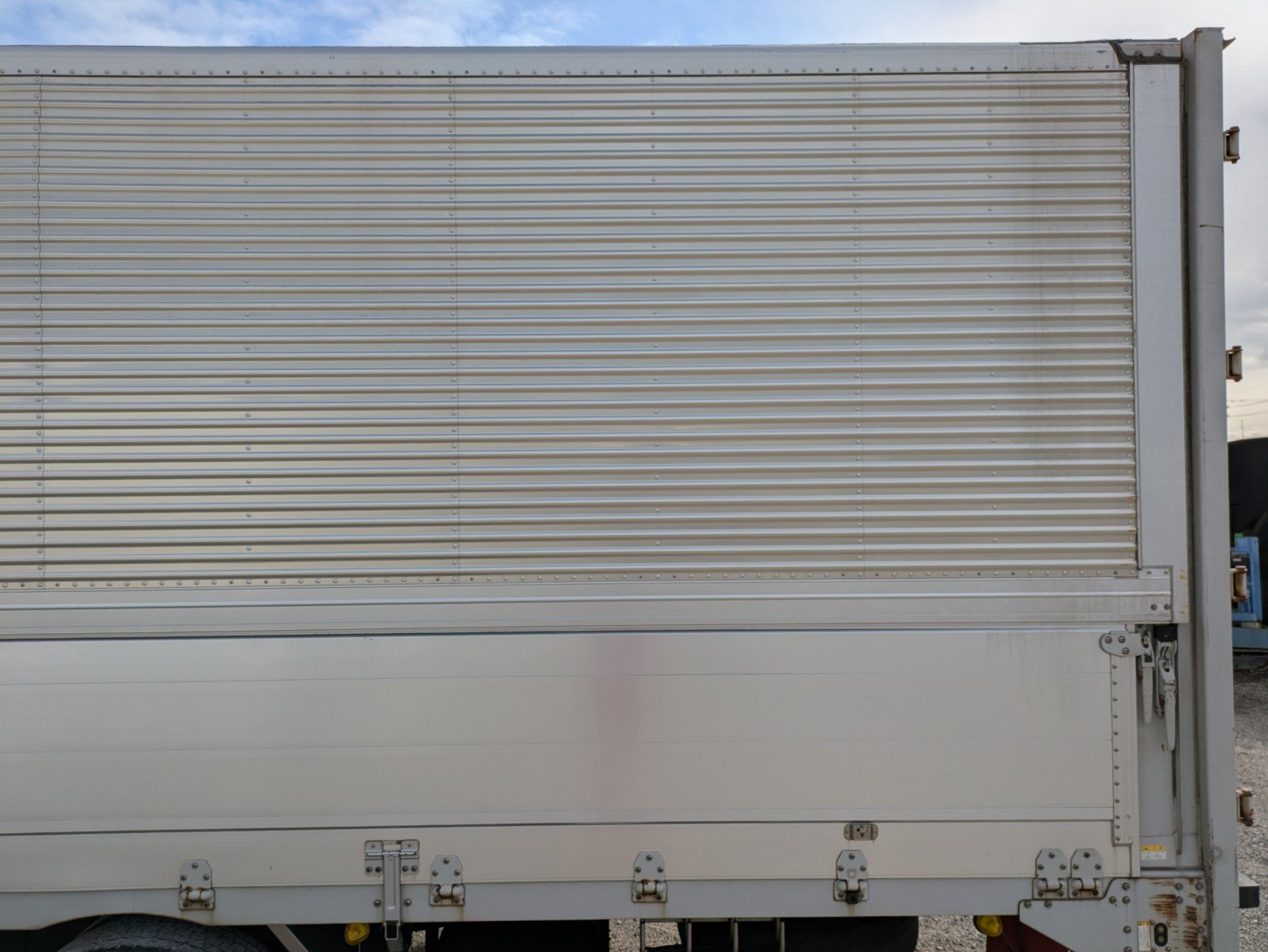 vehicle_image_202601260921210DGQl7gFeN.jpg