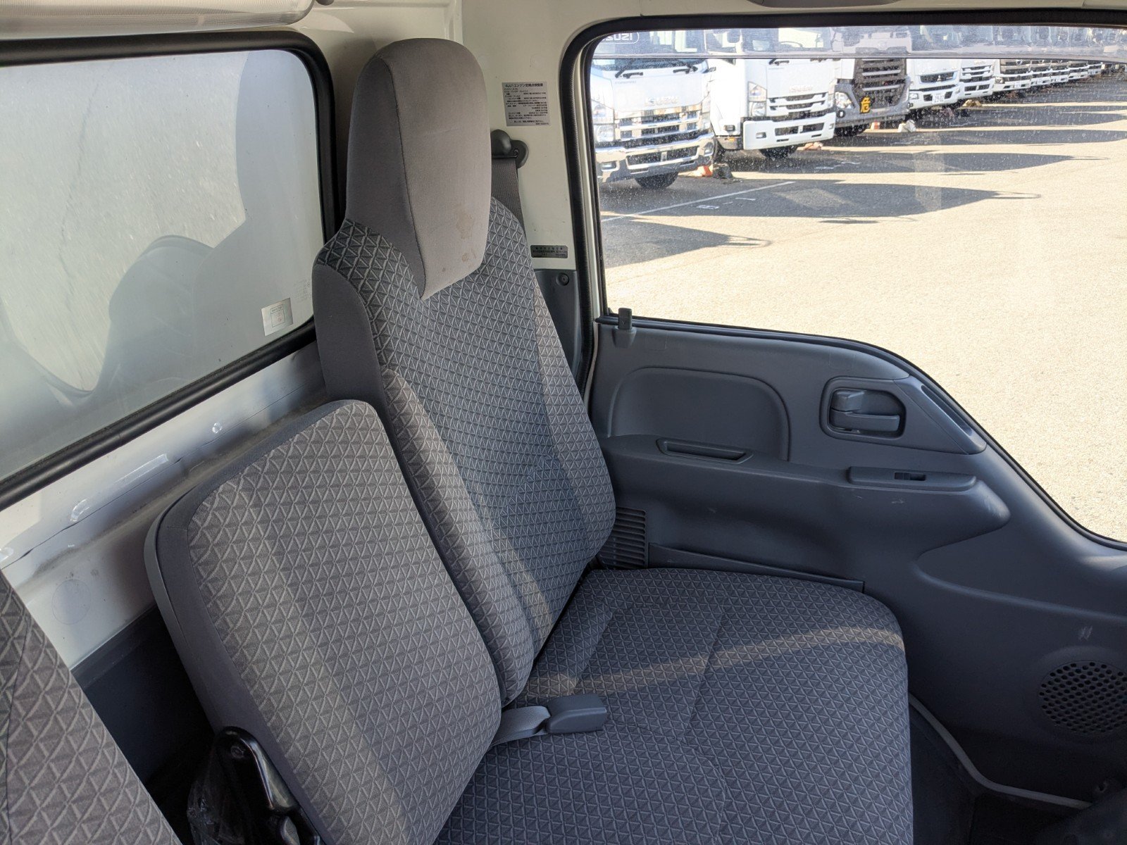 vehicle_image_20260116102325TW5mLZ1cx2.jpg