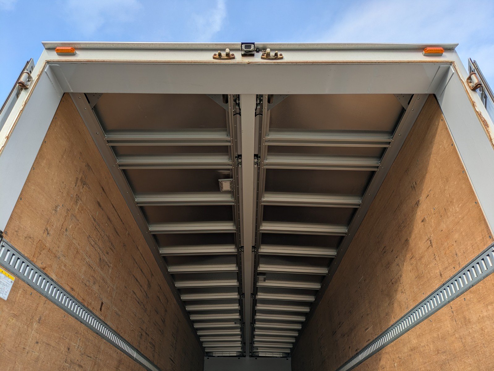 vehicle_image_20260126092334UUWqjPk0Hq.jpg