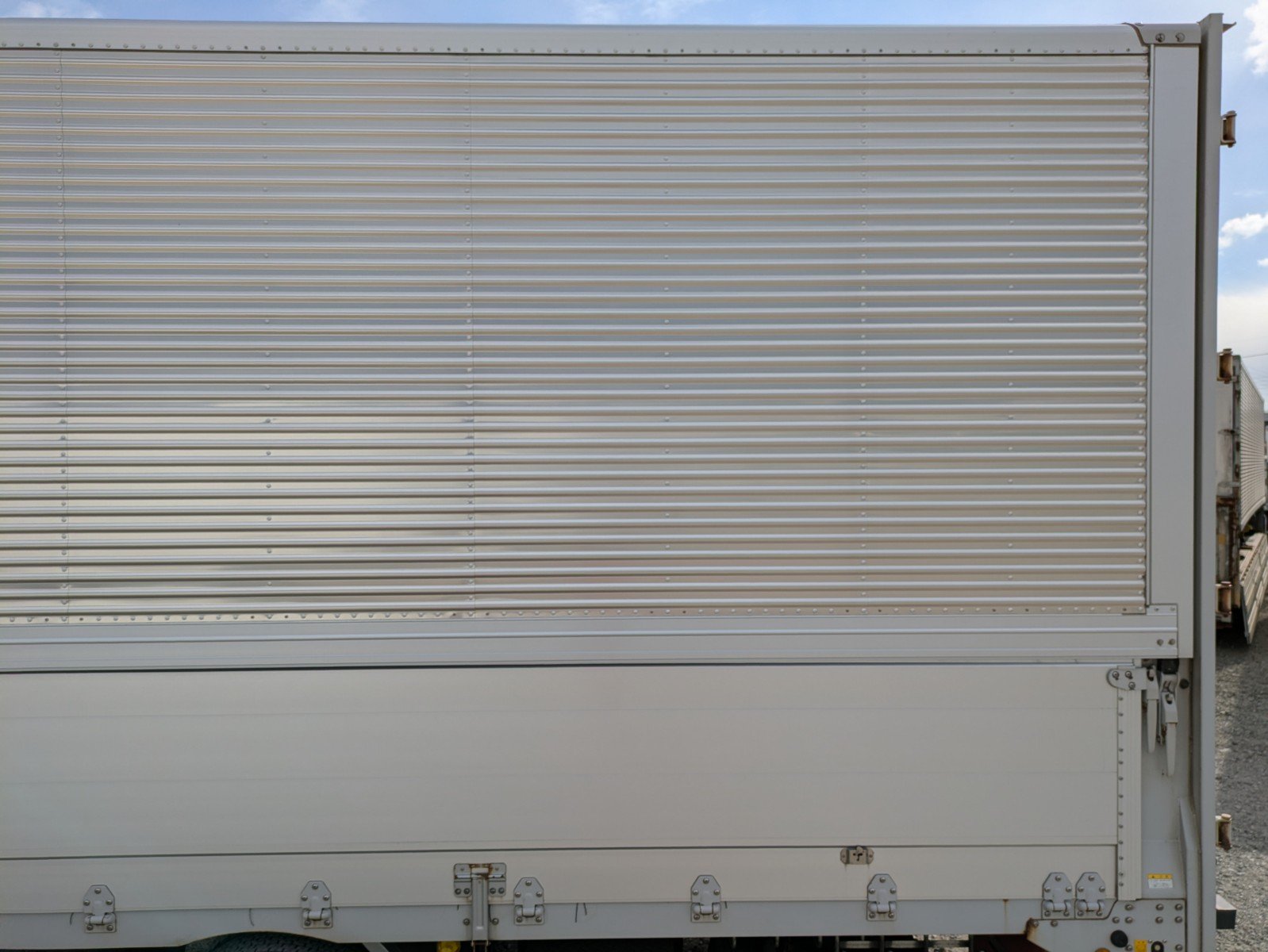 vehicle_image_20260126092334r6q7mS702M.jpg