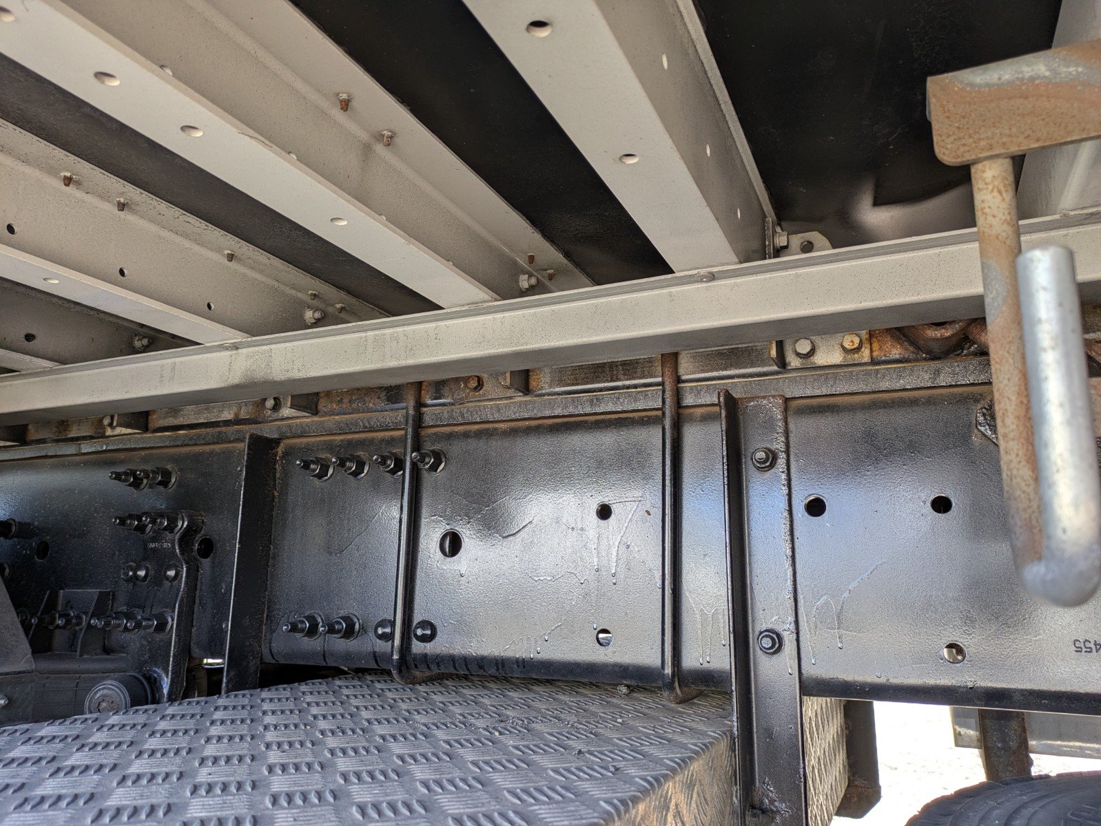 vehicle_image_20260218164803YqUZBrLr2m.jpg